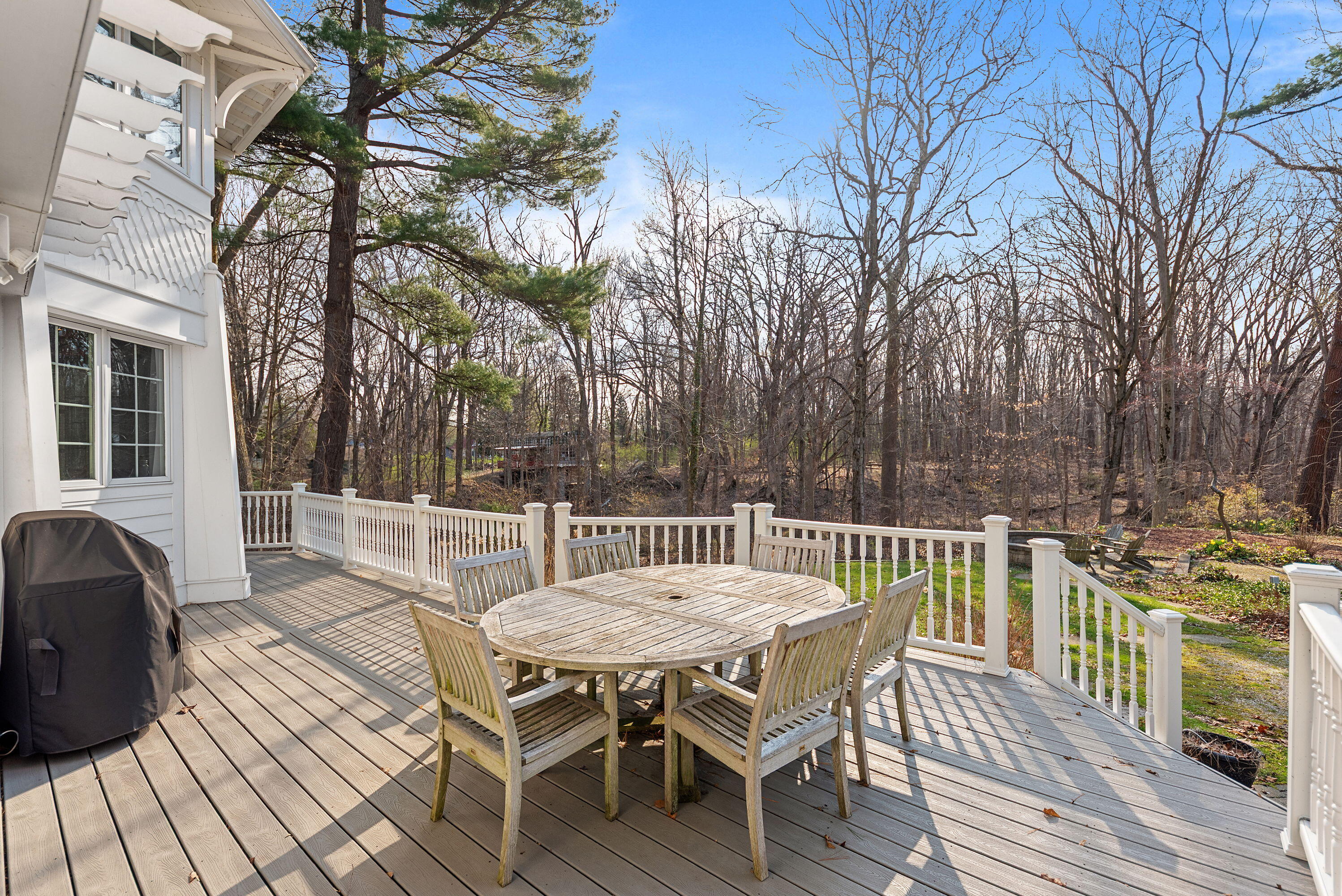 14895 Lakeshore Road