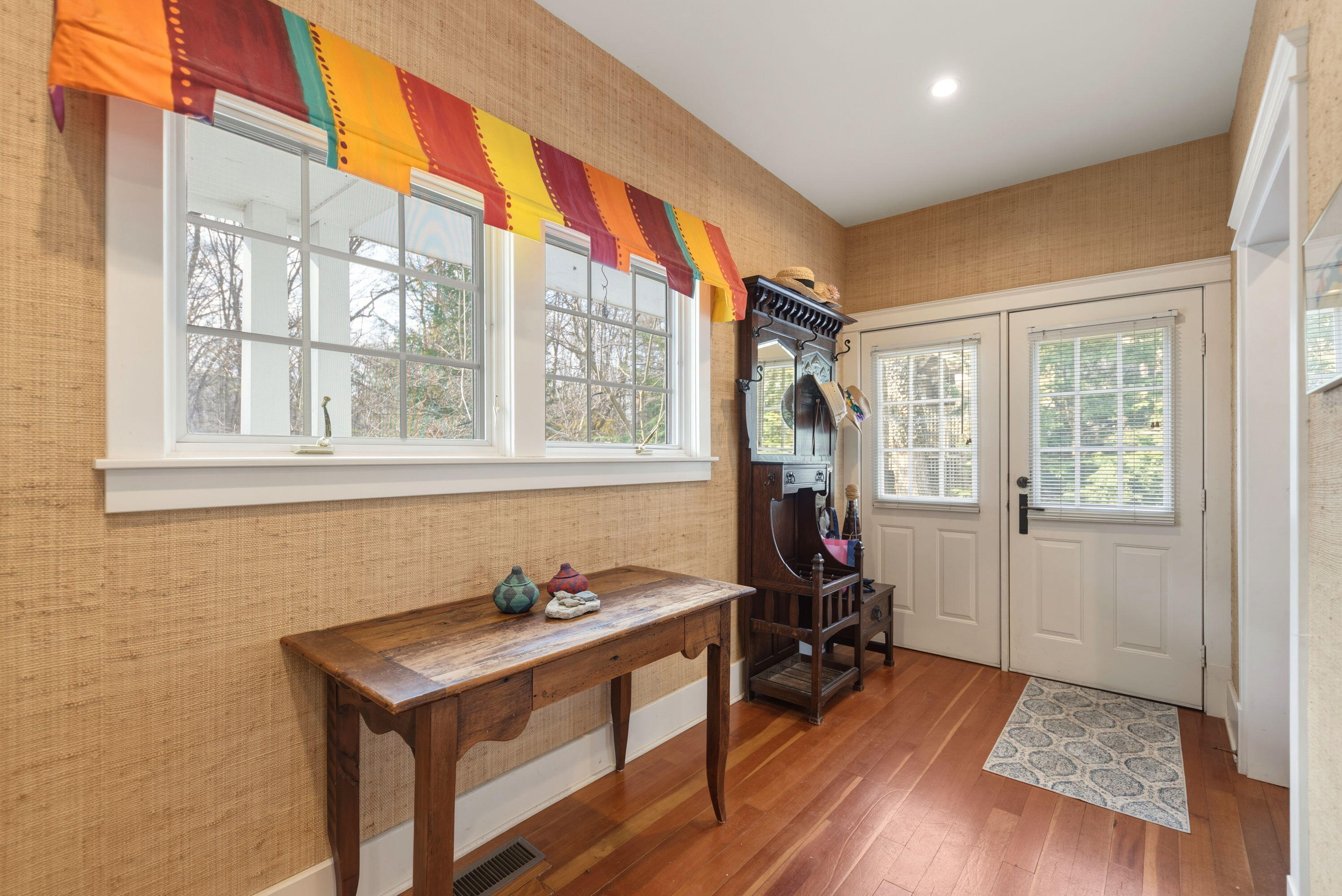 14895 Lakeshore Road