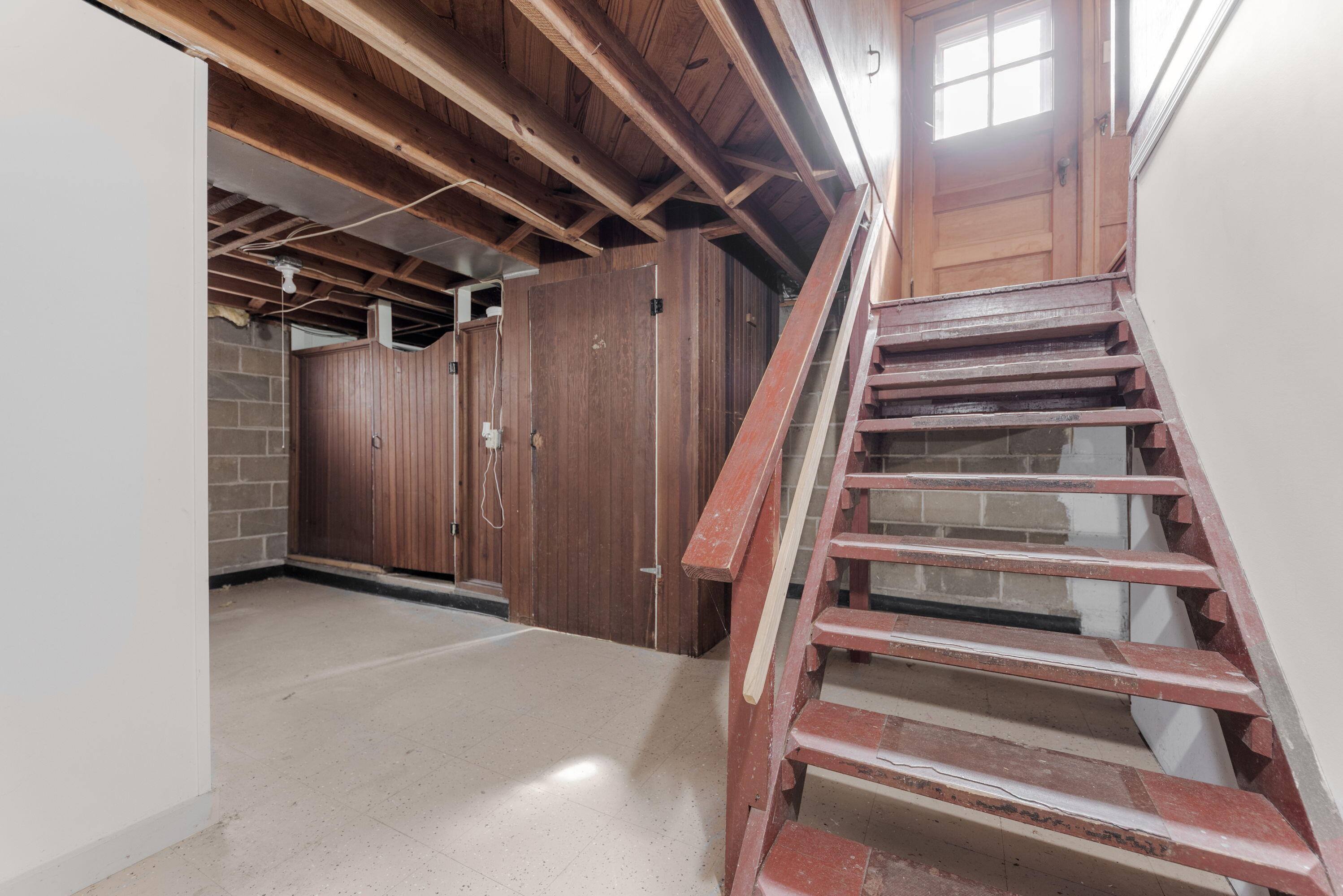 17 Angle Road, LaPorte