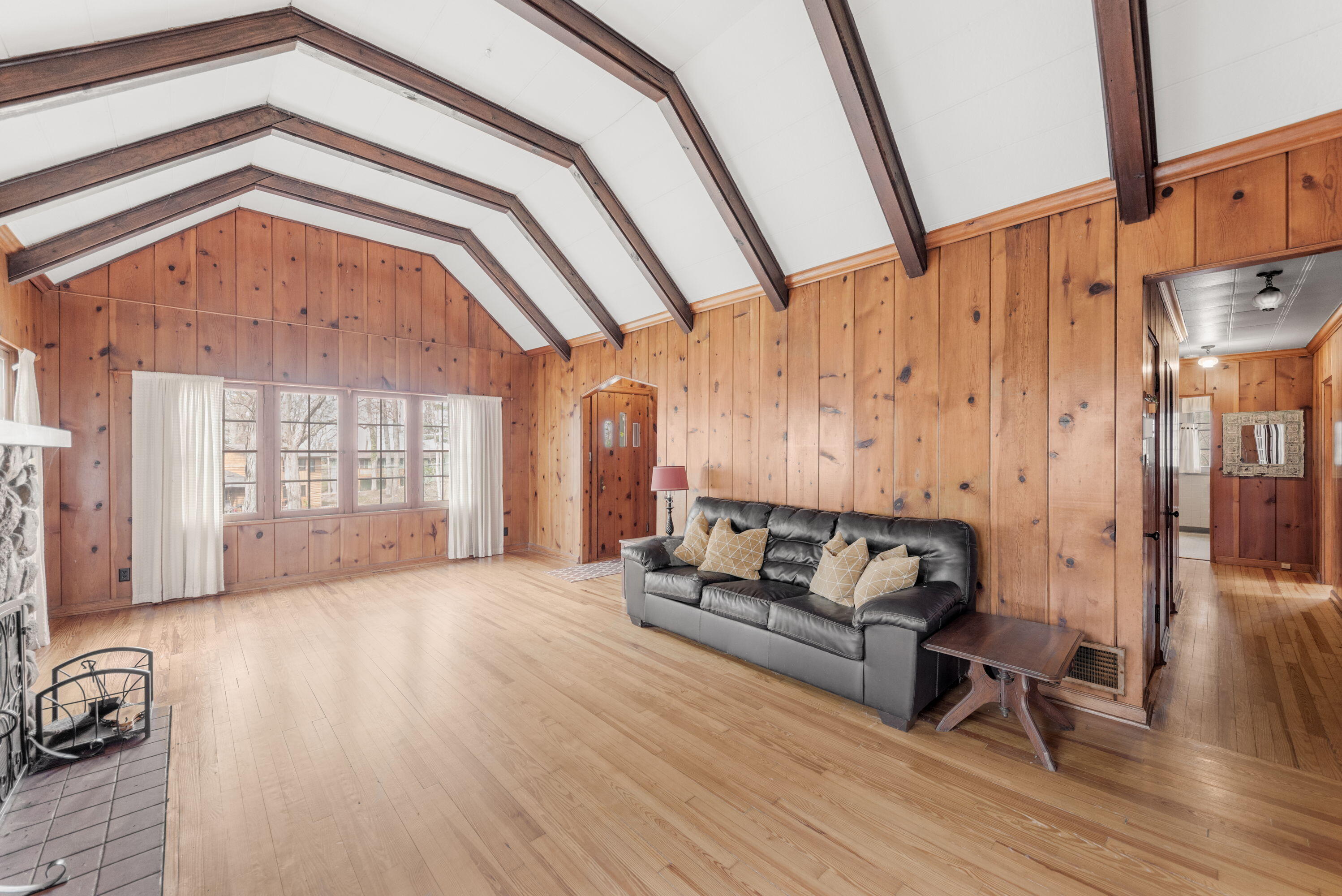 17 Angle Road, LaPorte