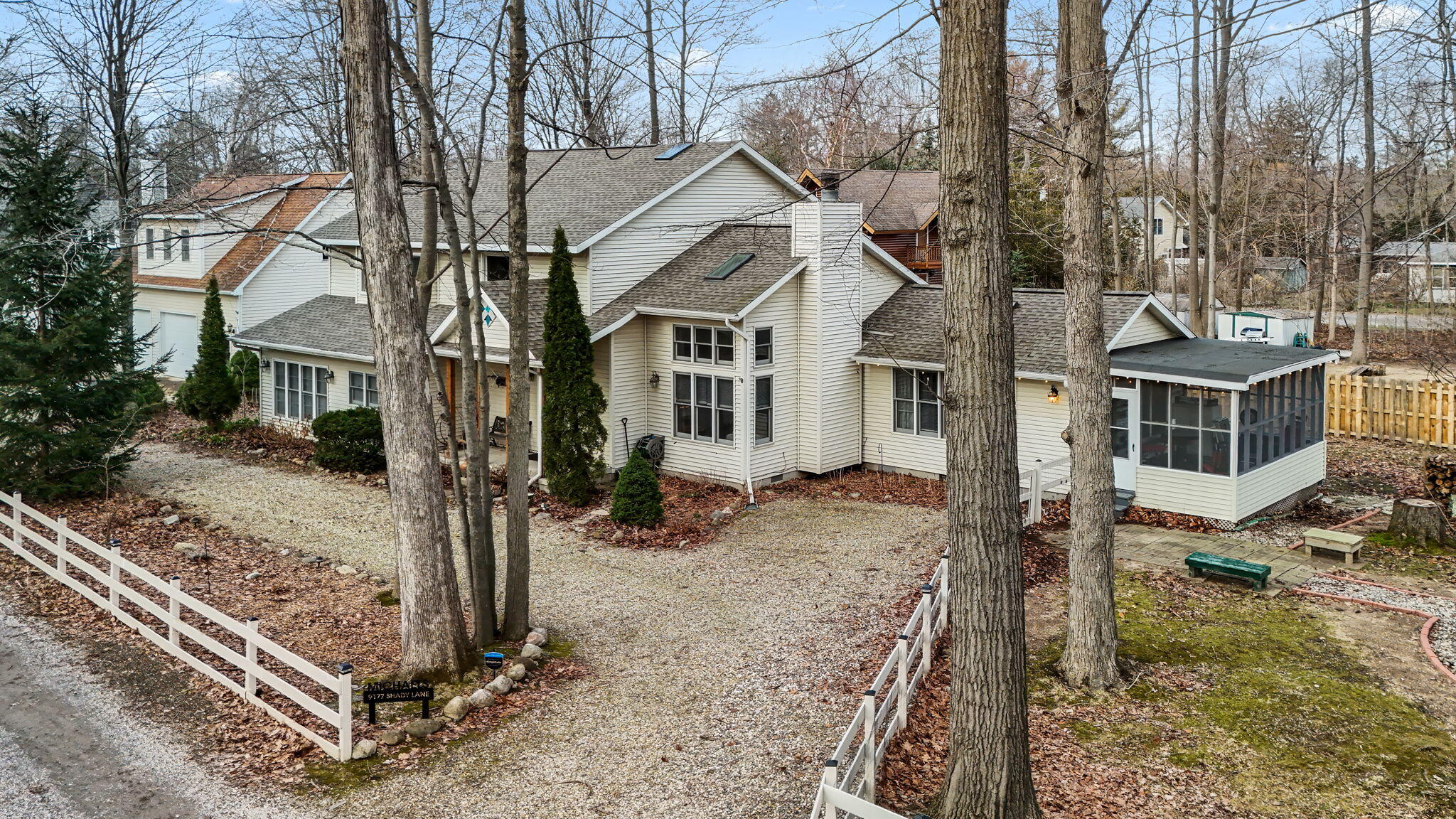 9177 Shady Lane