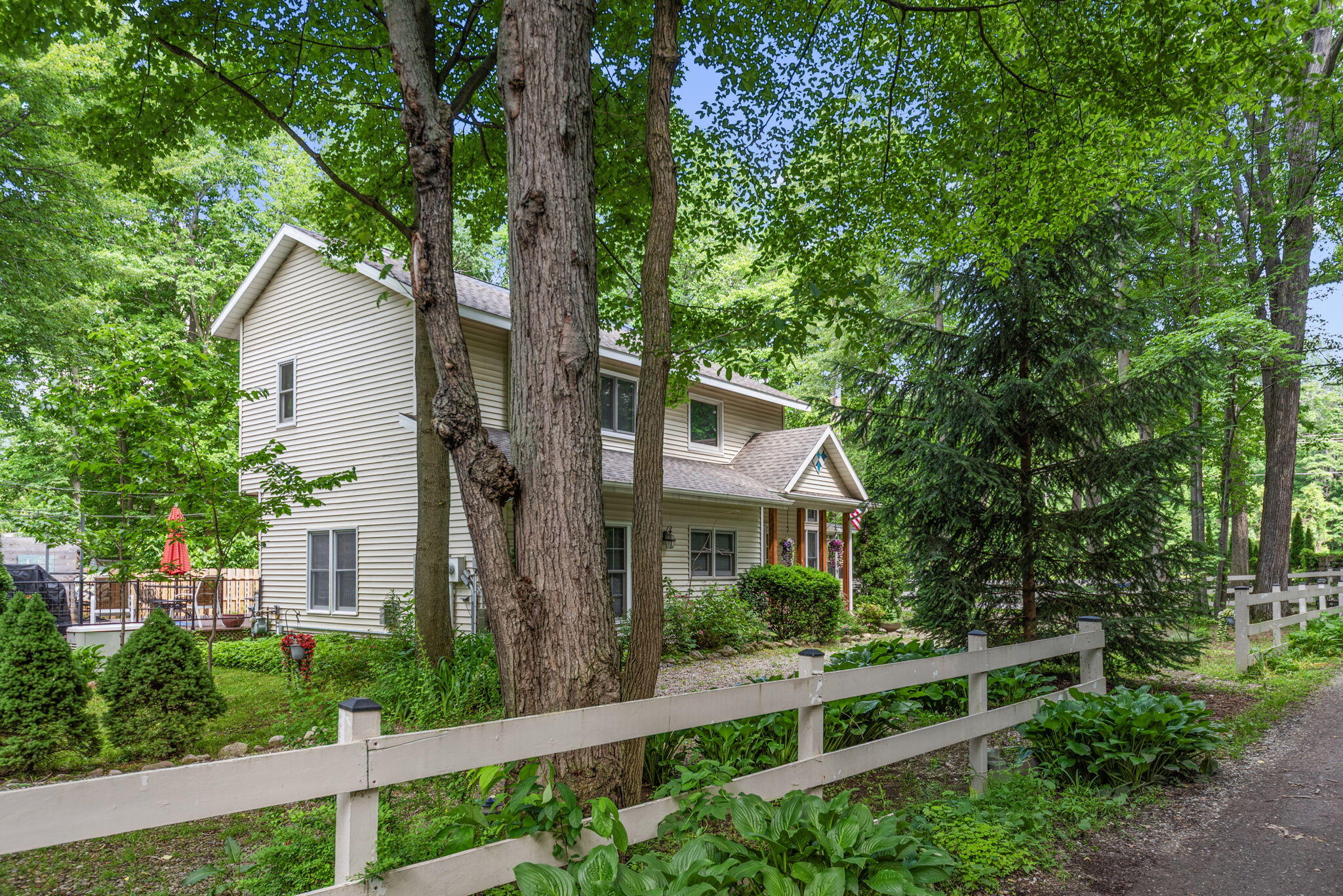 9177 Shady Lane