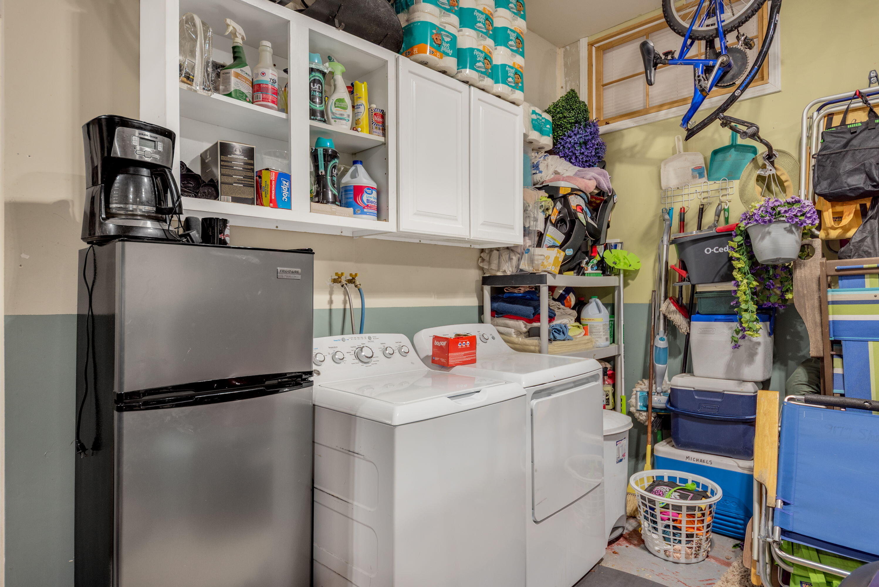 9177 Shady Lane