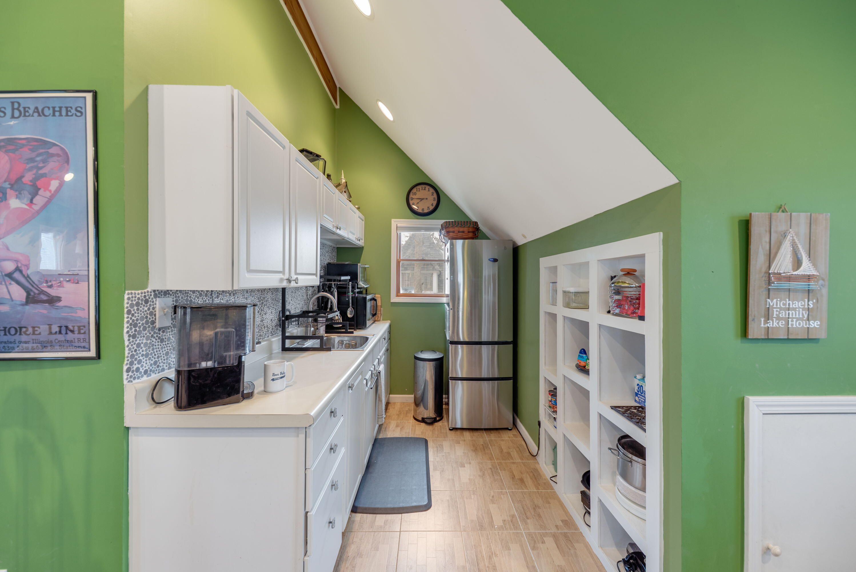 9177 Shady Lane