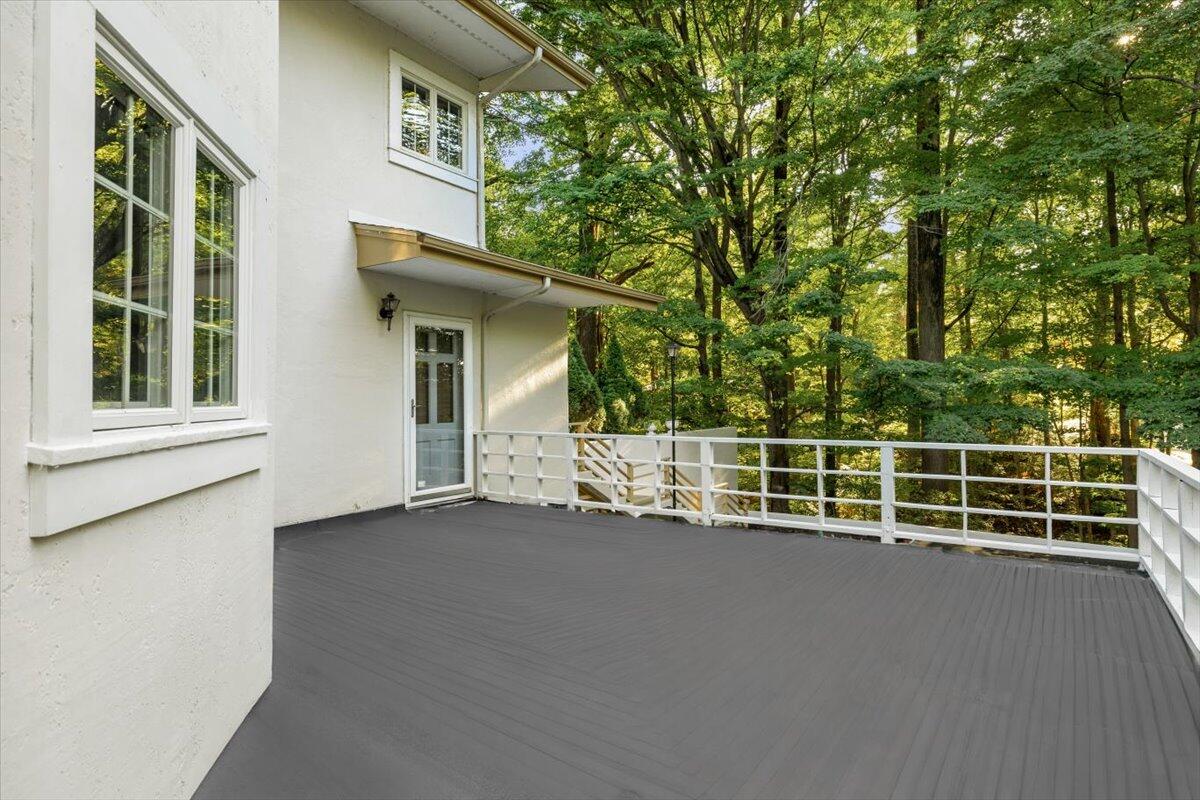 14847 Lakeshore Road