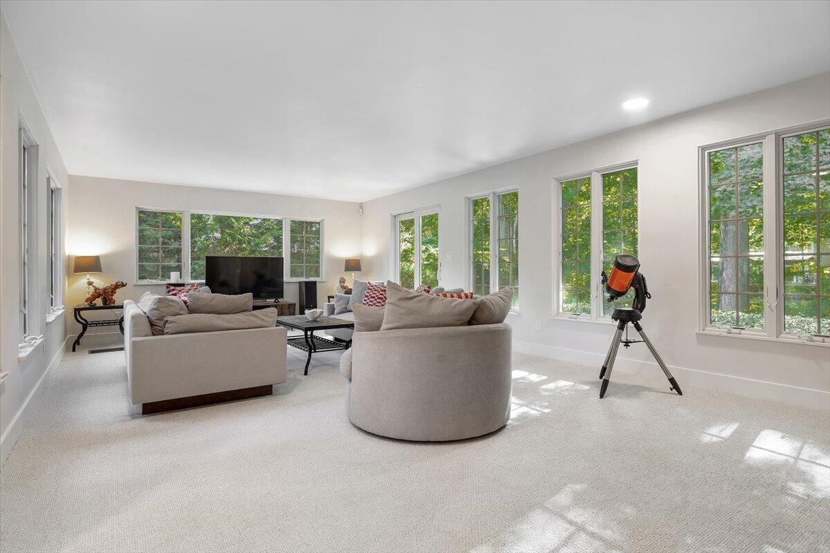 14847 Lakeshore Road