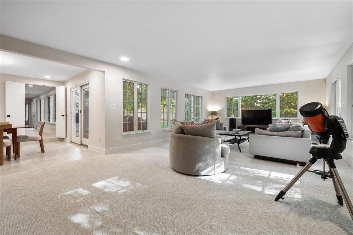 14847 Lakeshore Road