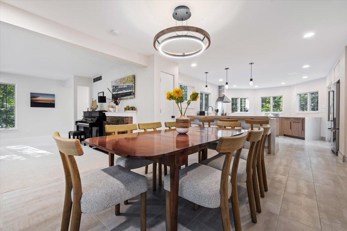 14847 Lakeshore Road
