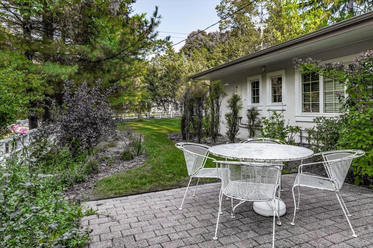 14847 Lakeshore Road