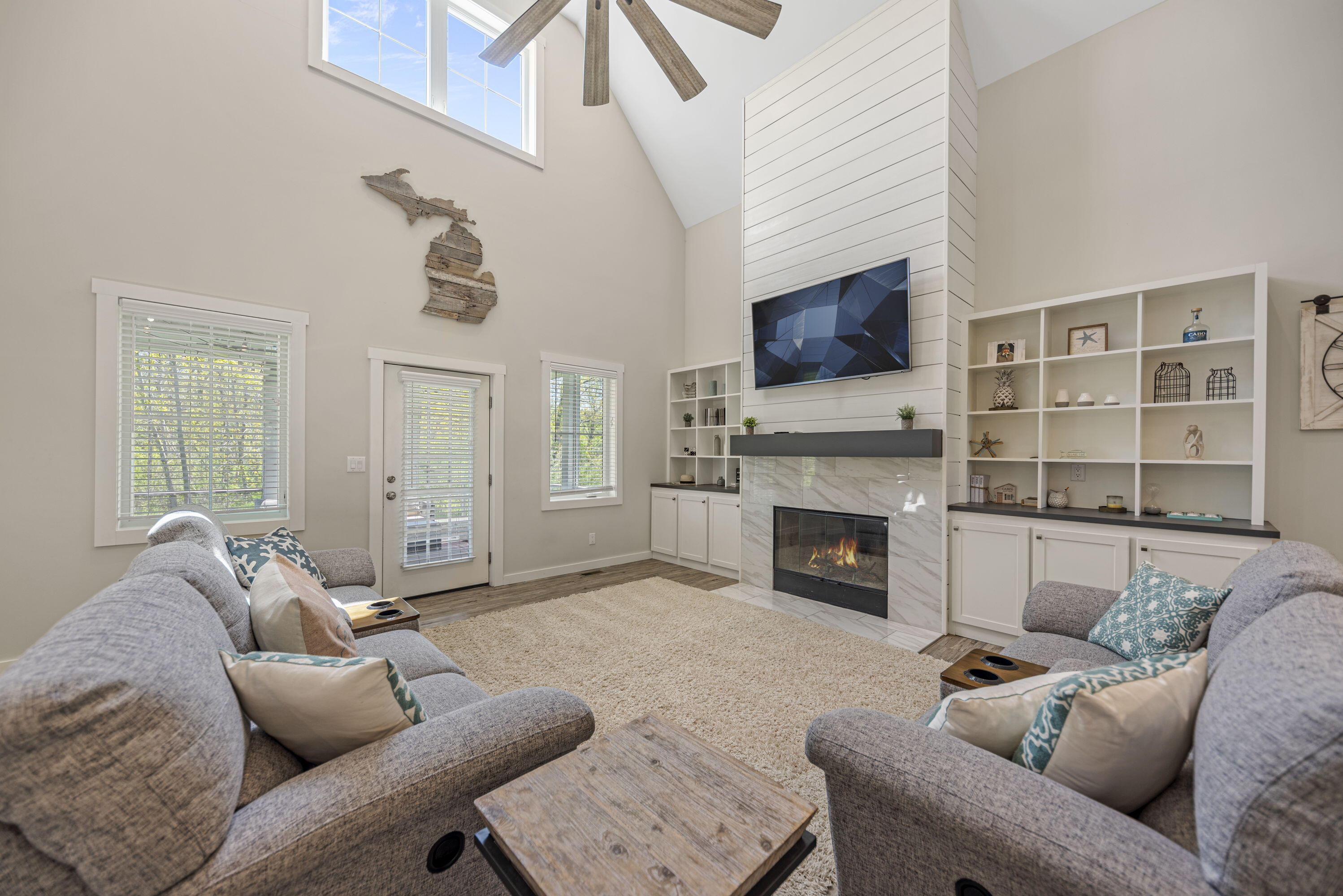 5542 Hidden Pond Lane