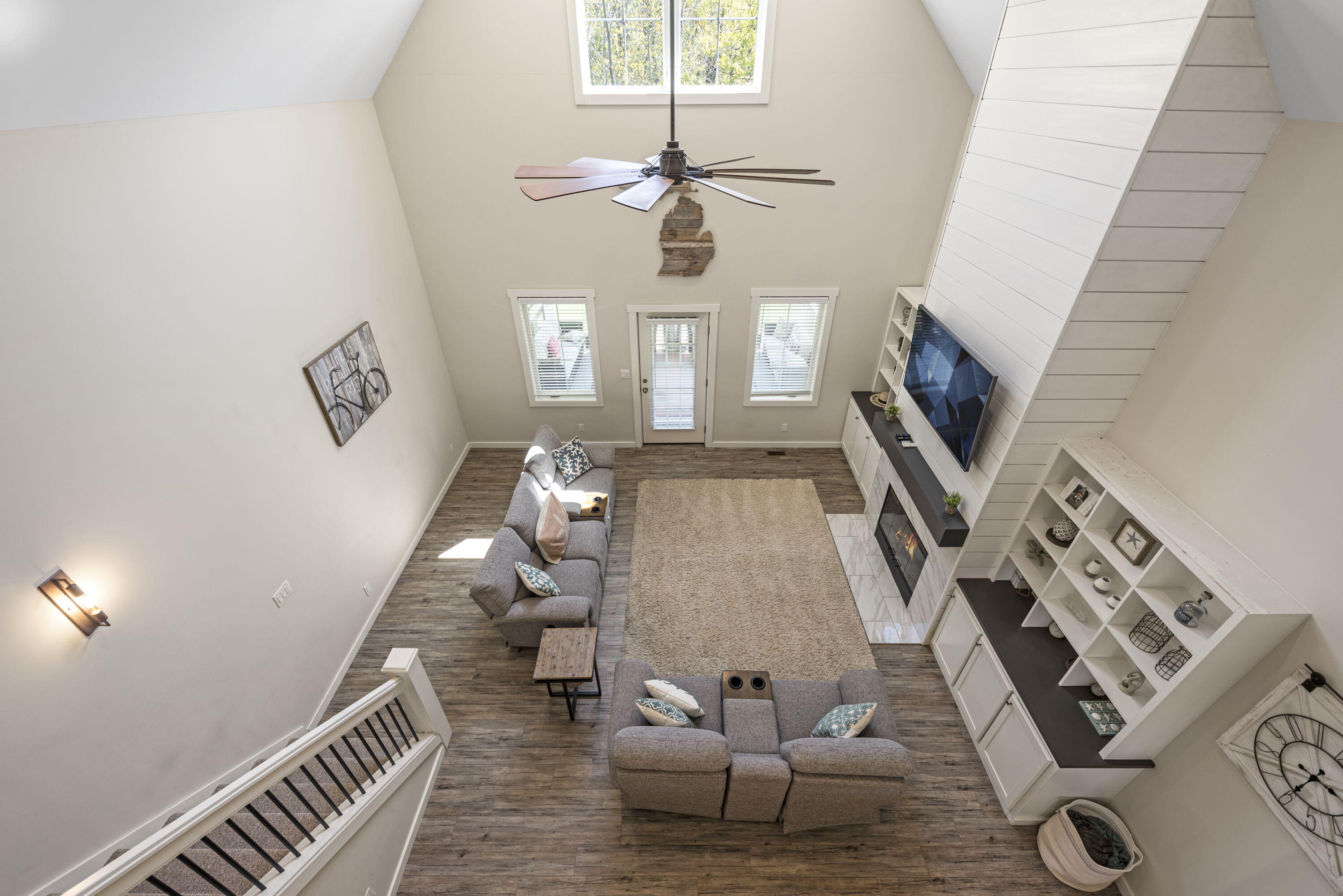 5542 Hidden Pond Lane