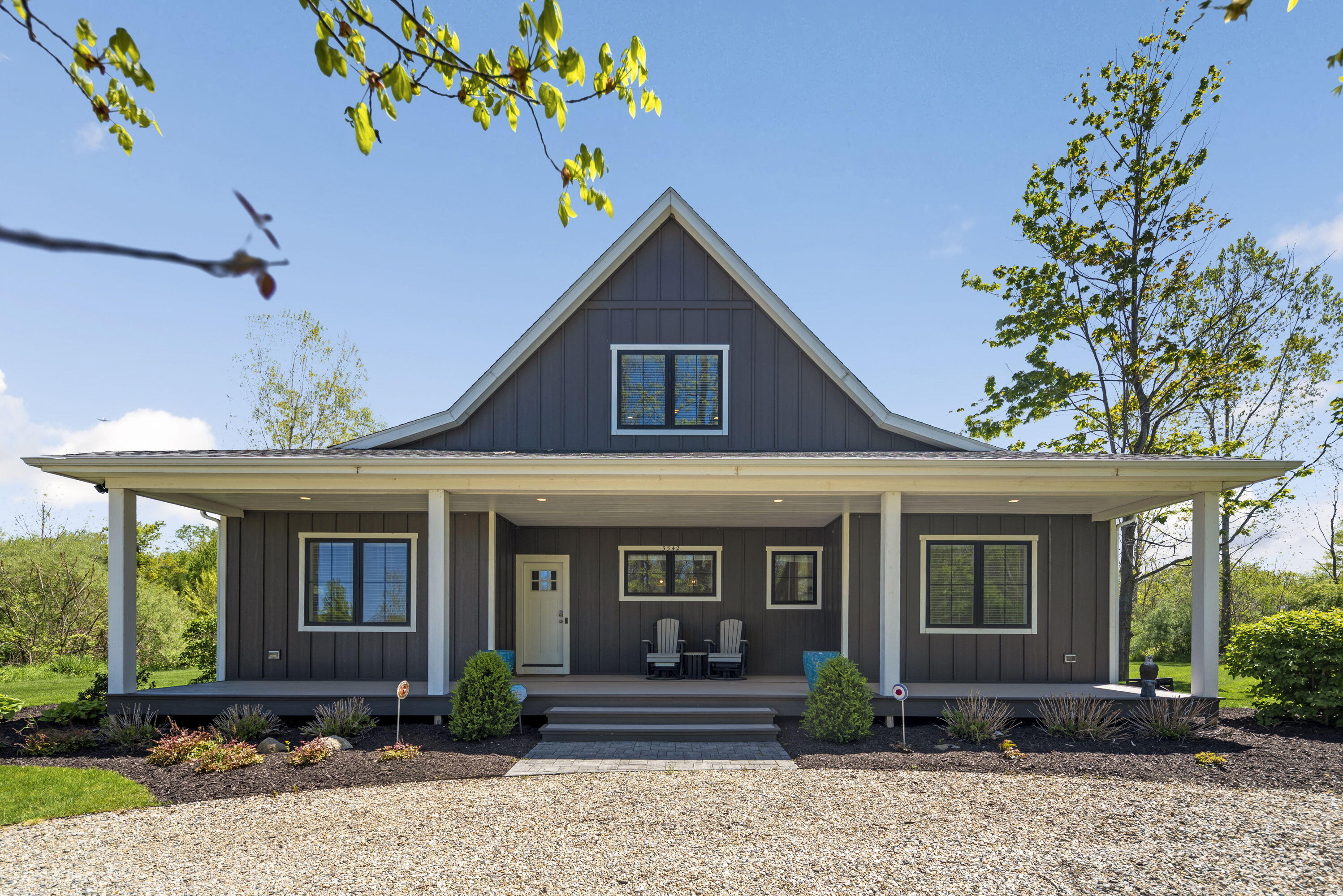 5542 Hidden Pond Lane