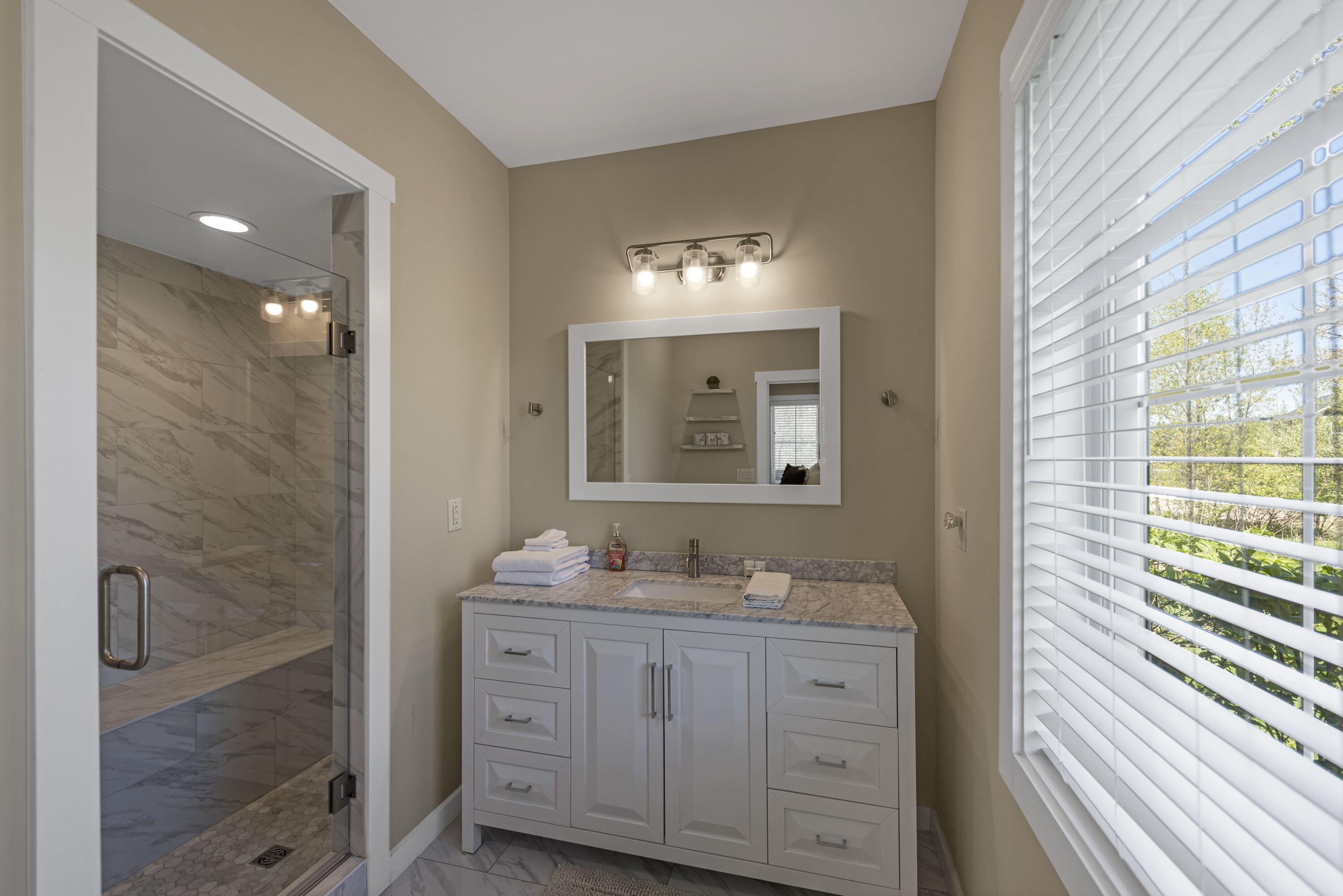5542 Hidden Pond Lane