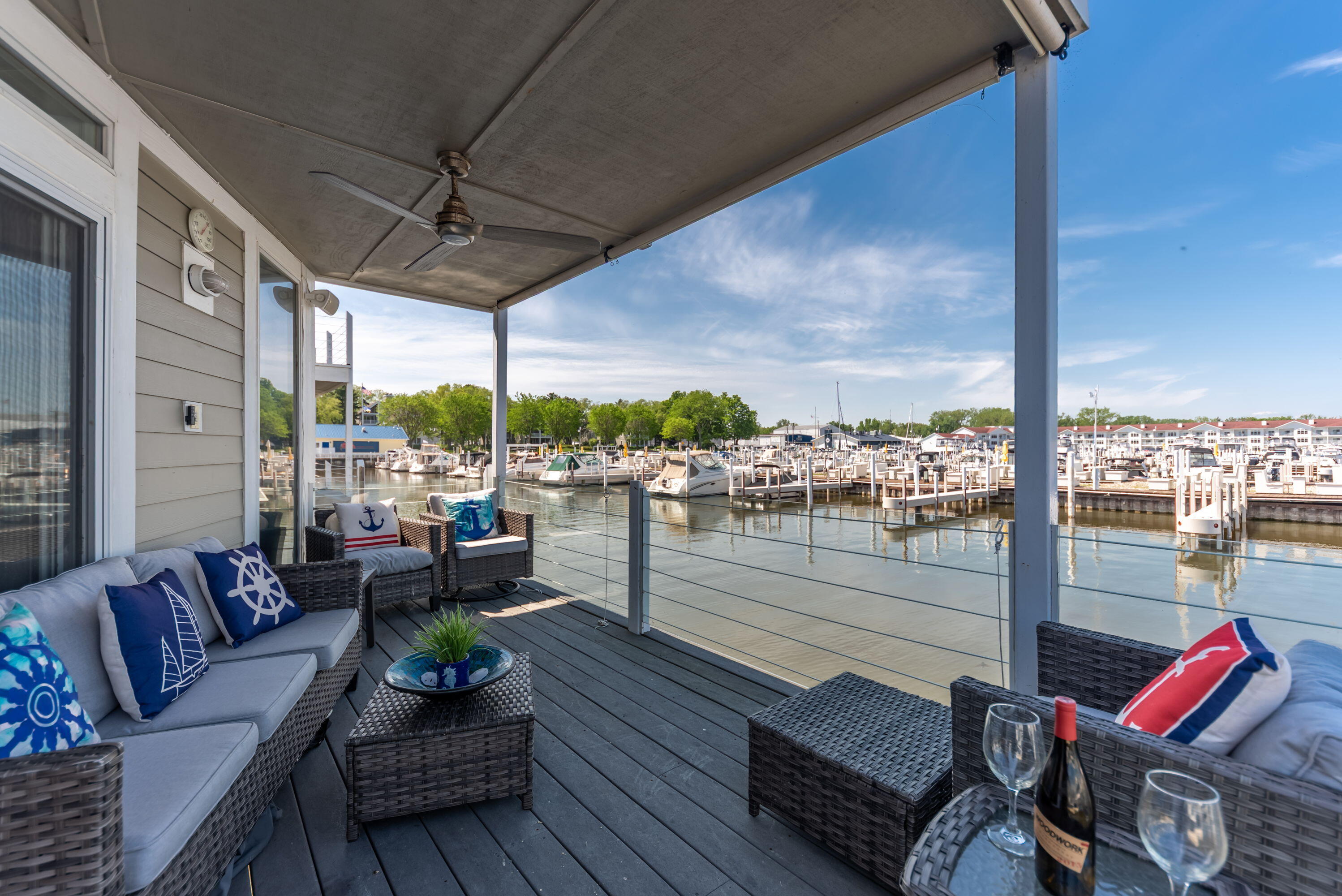 24 Harbor Isle Drive