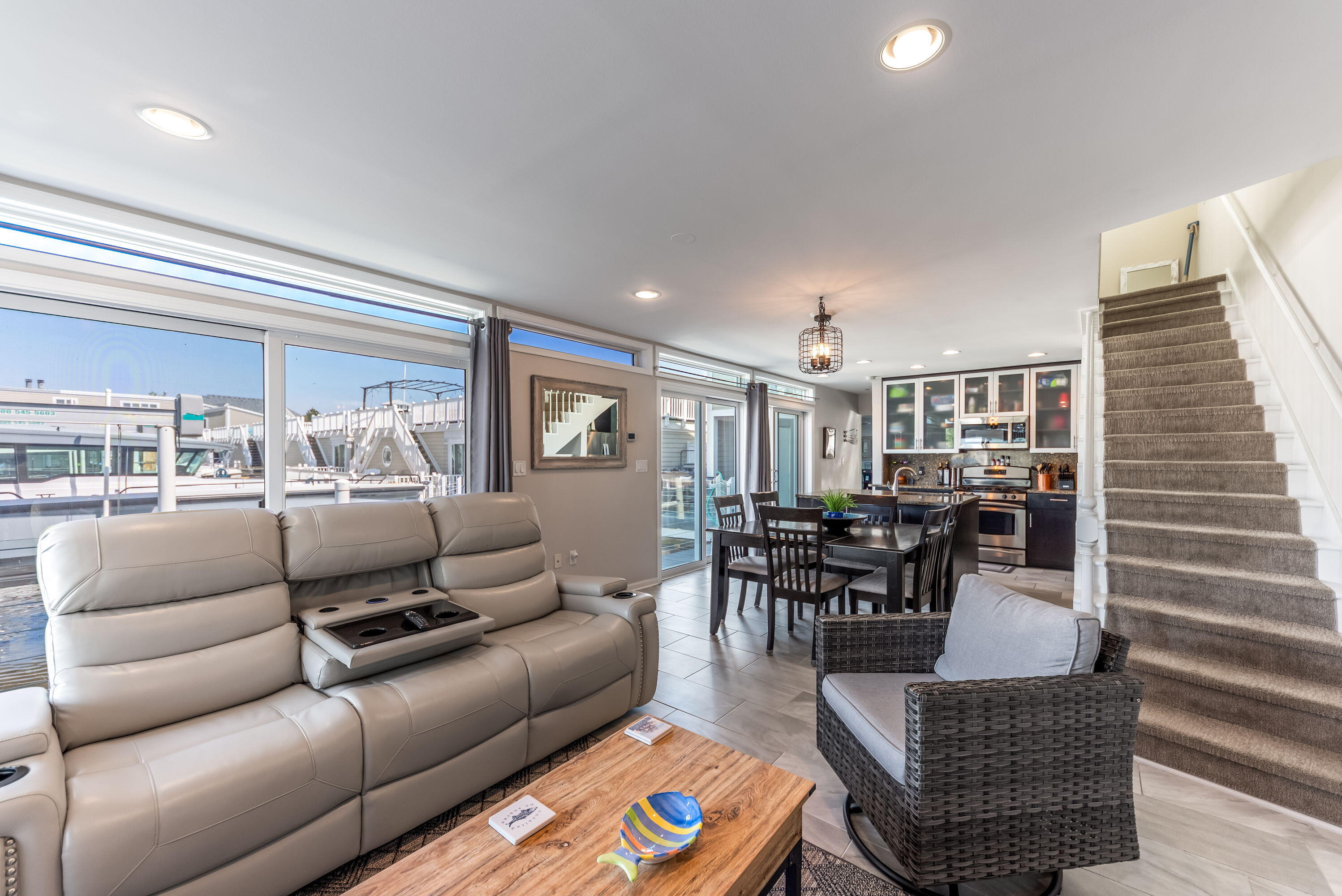 24 Harbor Isle Drive