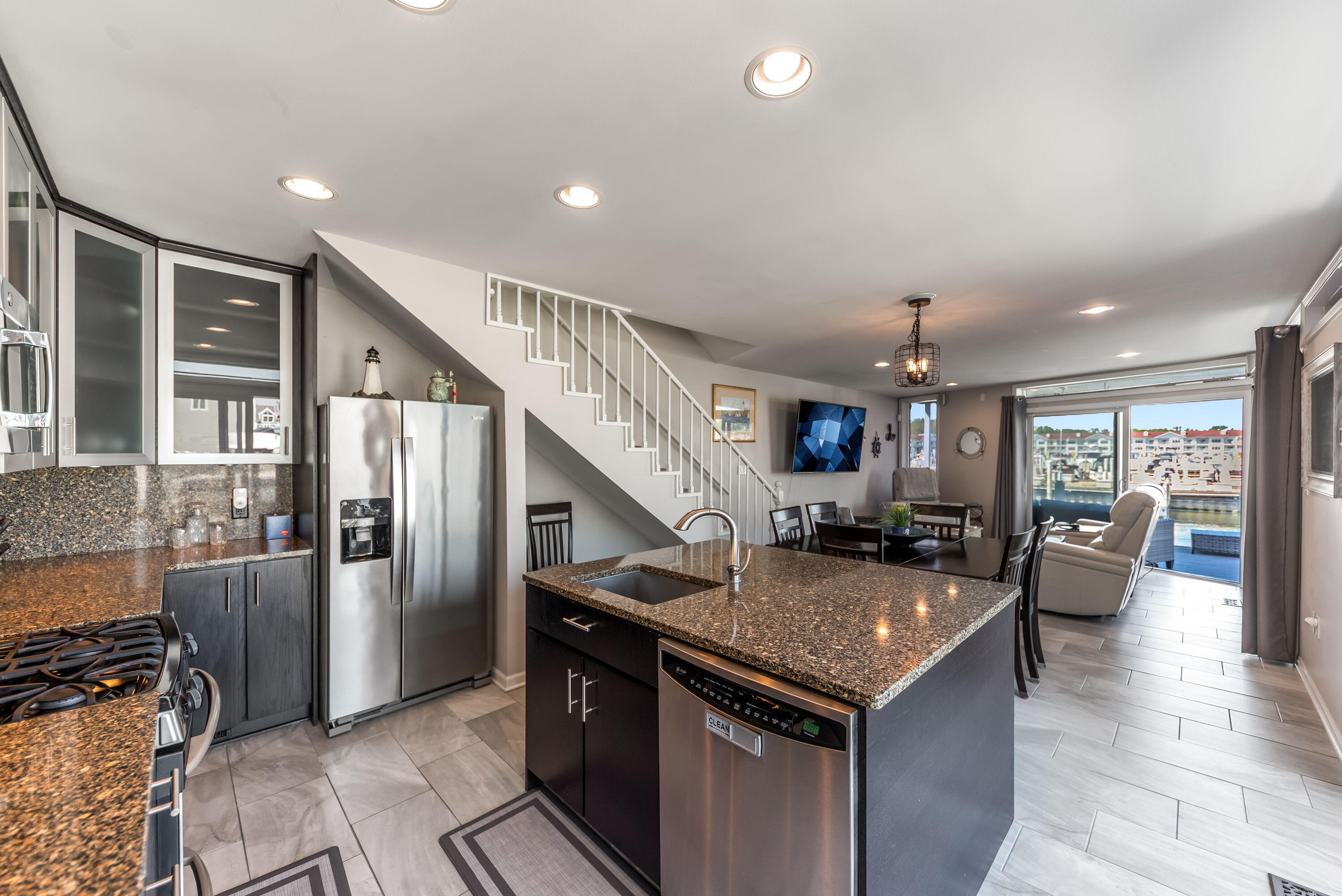 24 Harbor Isle Drive
