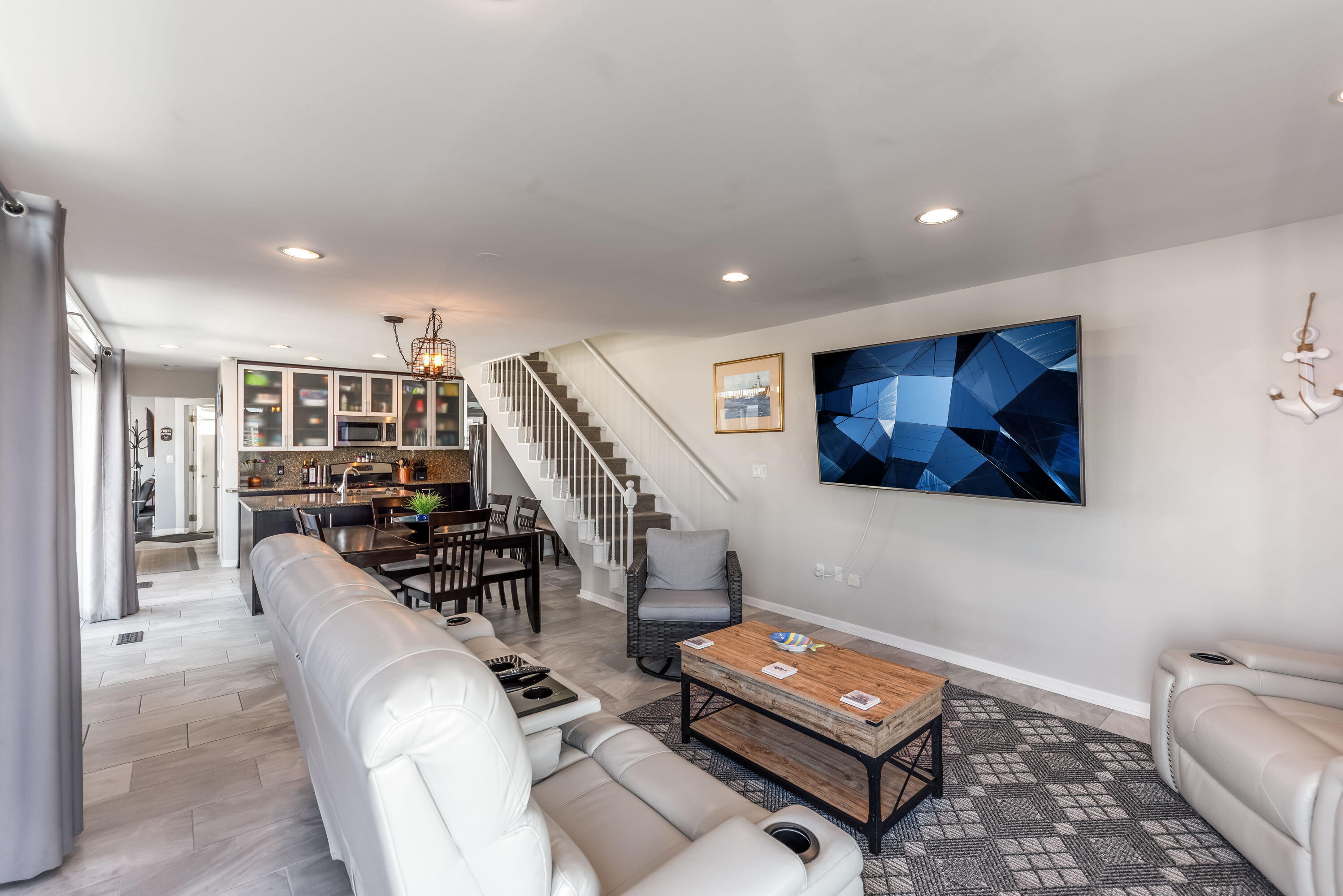 24 Harbor Isle Drive