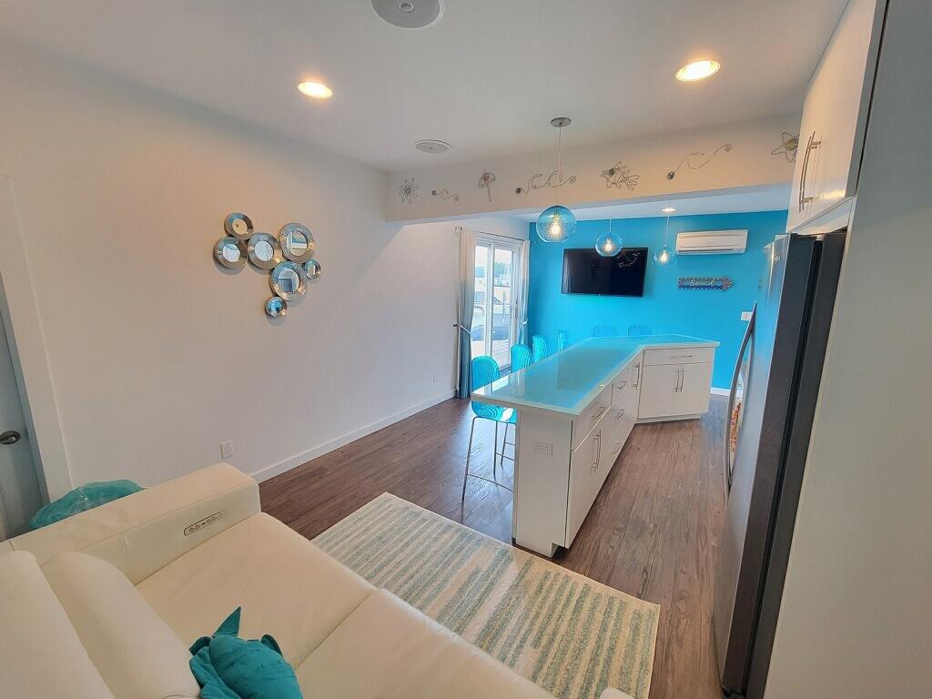 19 Lighthouse Point