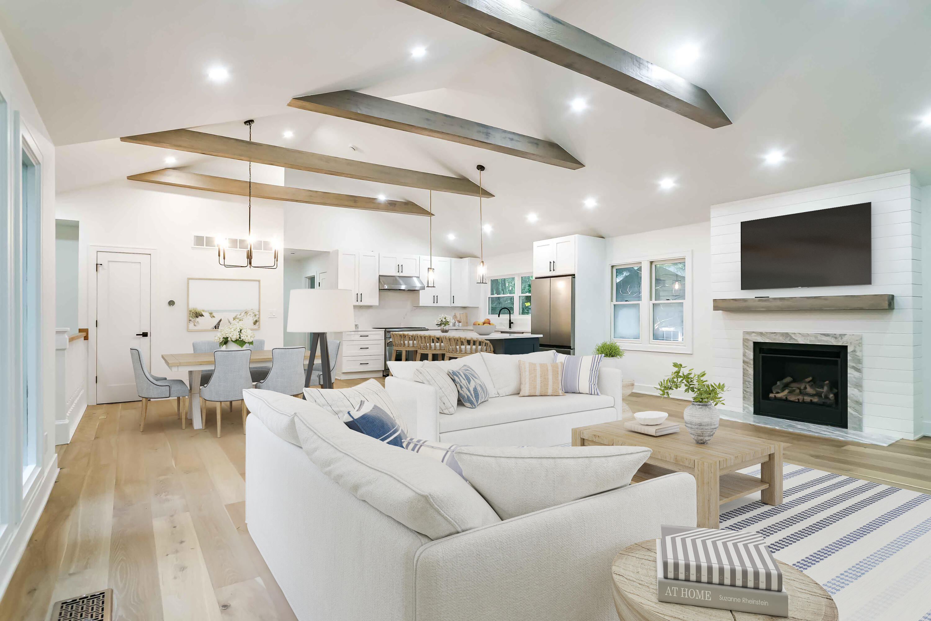 4046 Hillside Trail