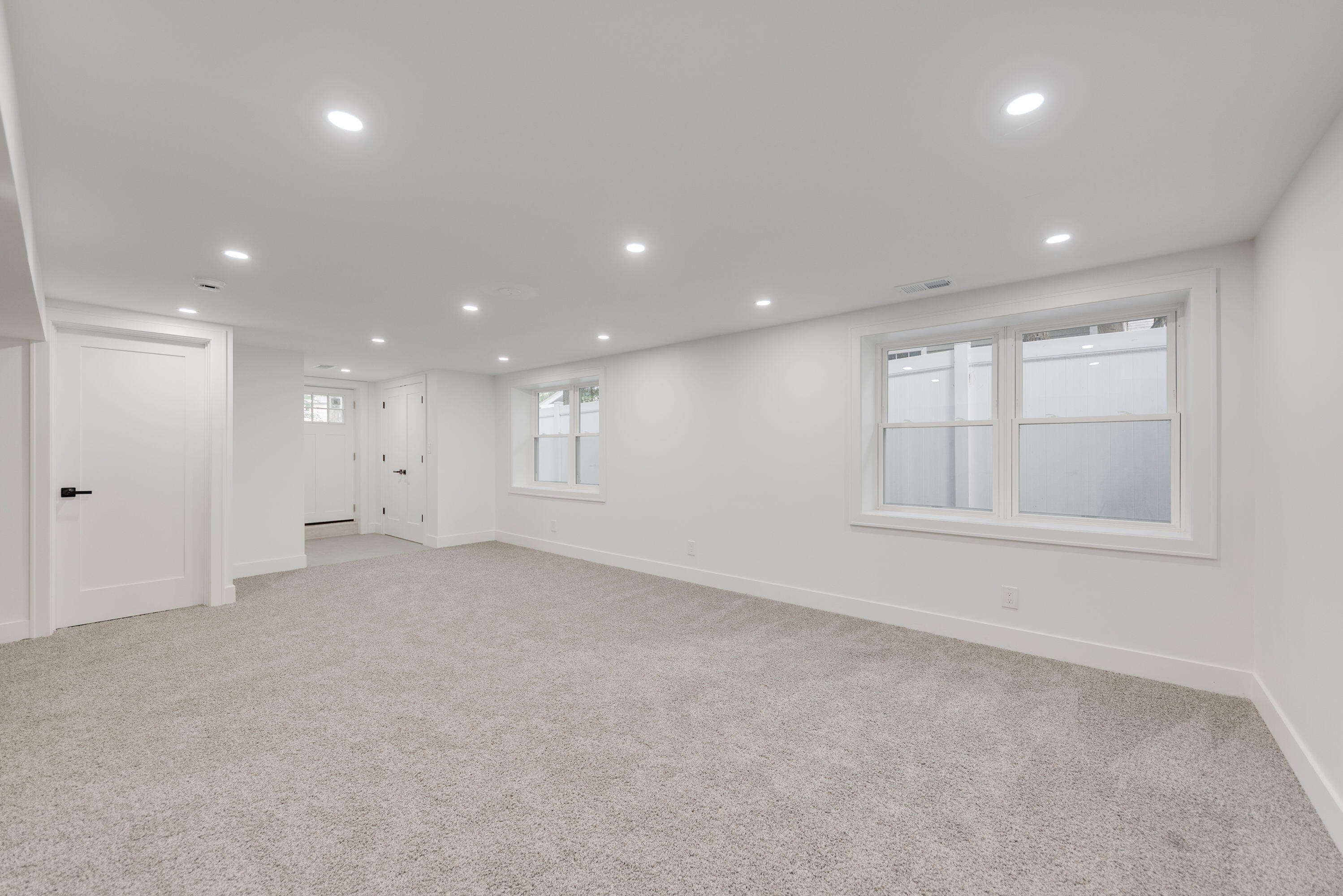 4046 Hillside Trail