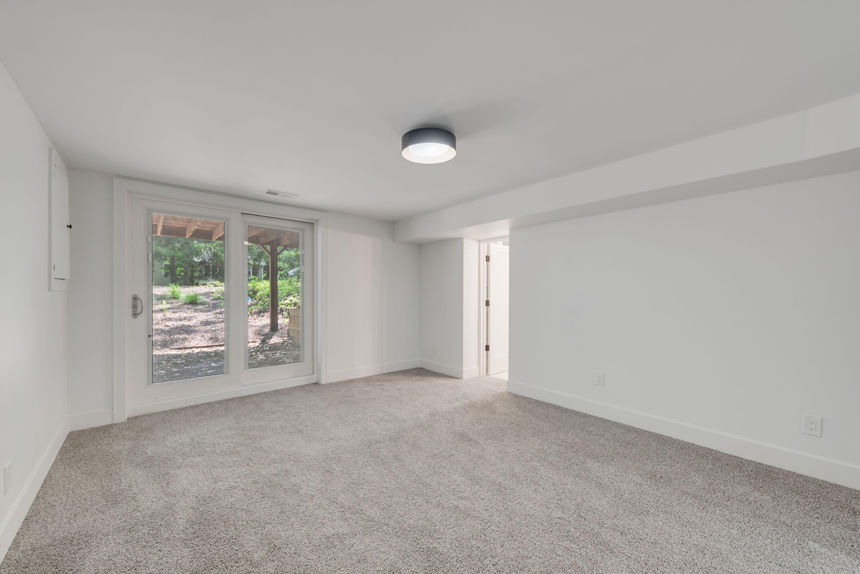 4046 Hillside Trail