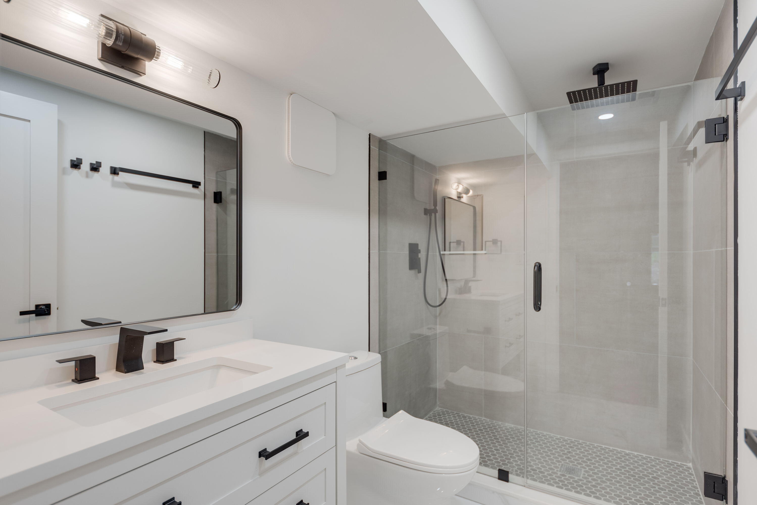 4046 Hillside Trail