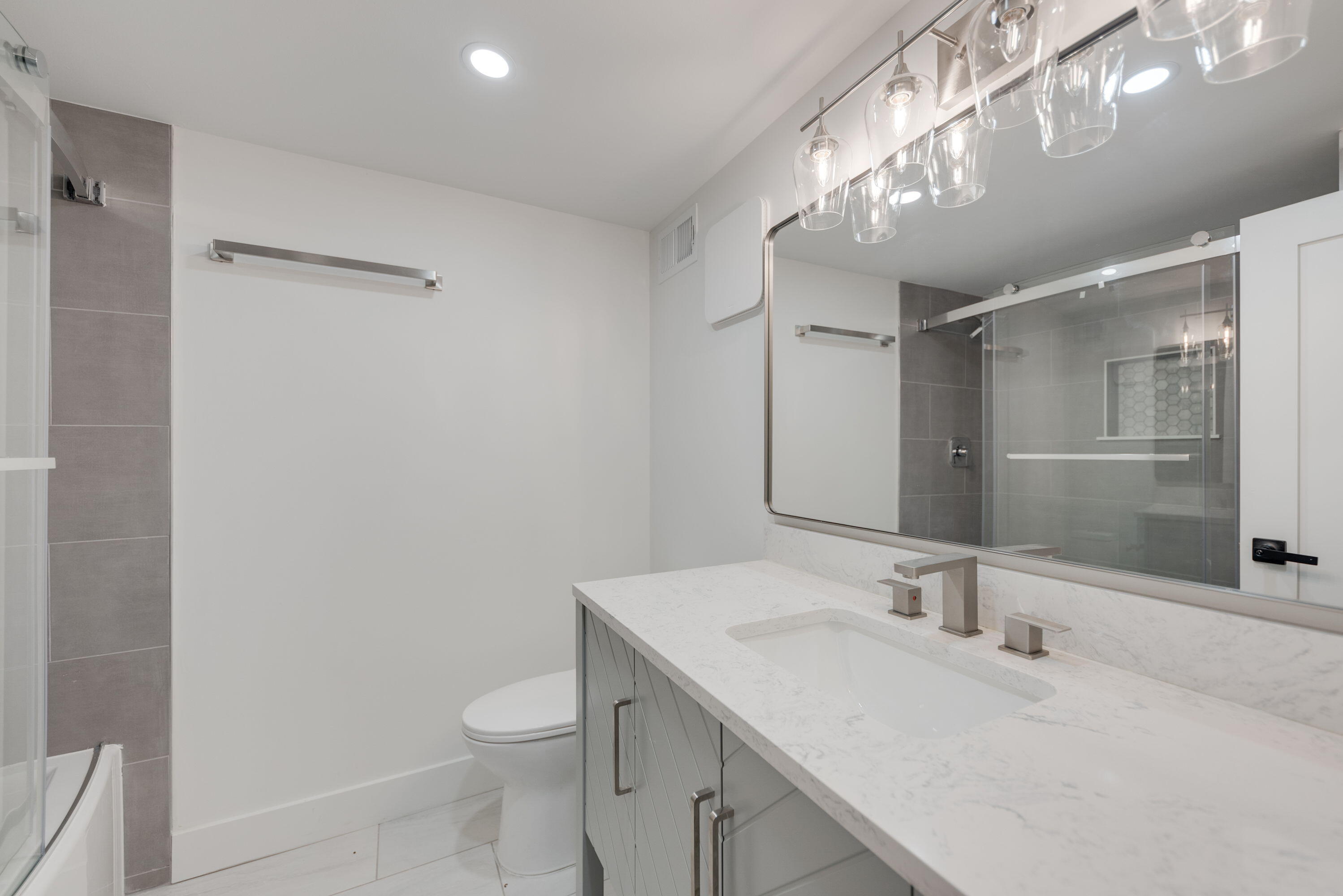 4046 Hillside Trail