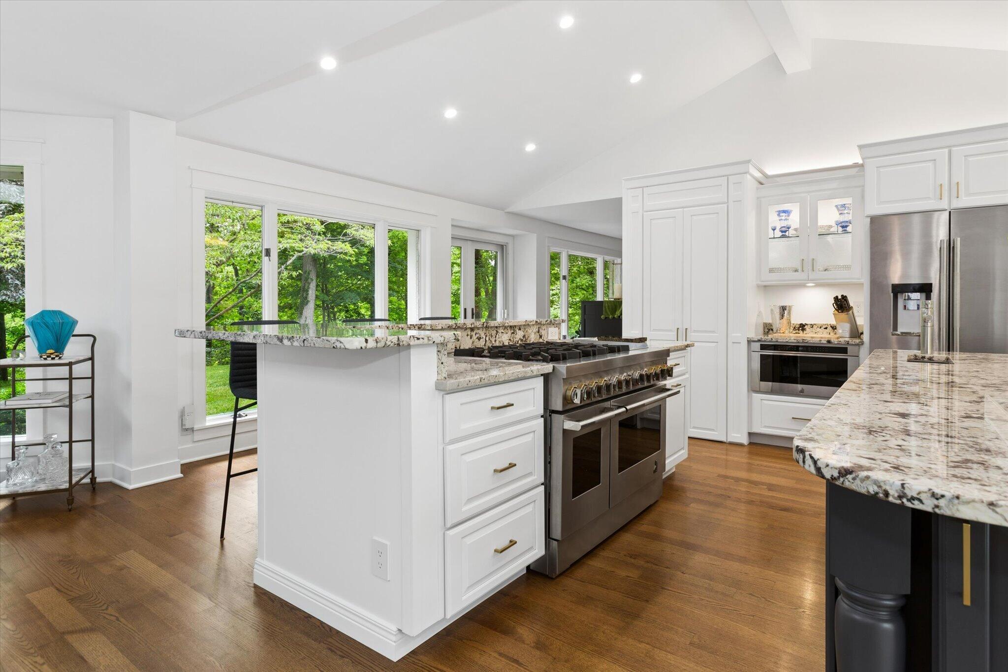 1912 Sunset Court, St. Joseph