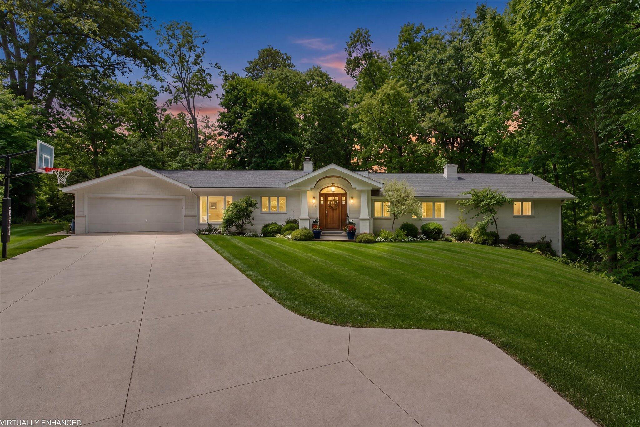 1912 Sunset Court, St. Joseph