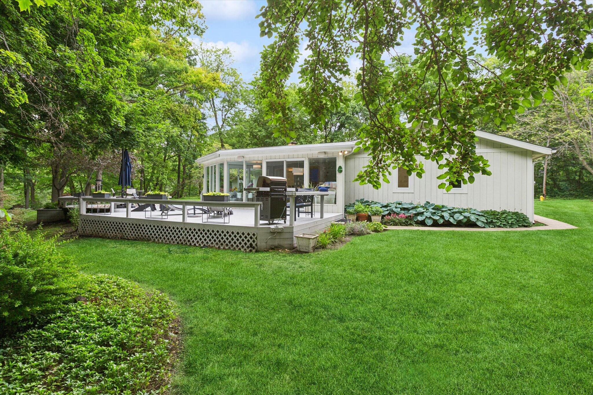 1912 Sunset Court, St. Joseph