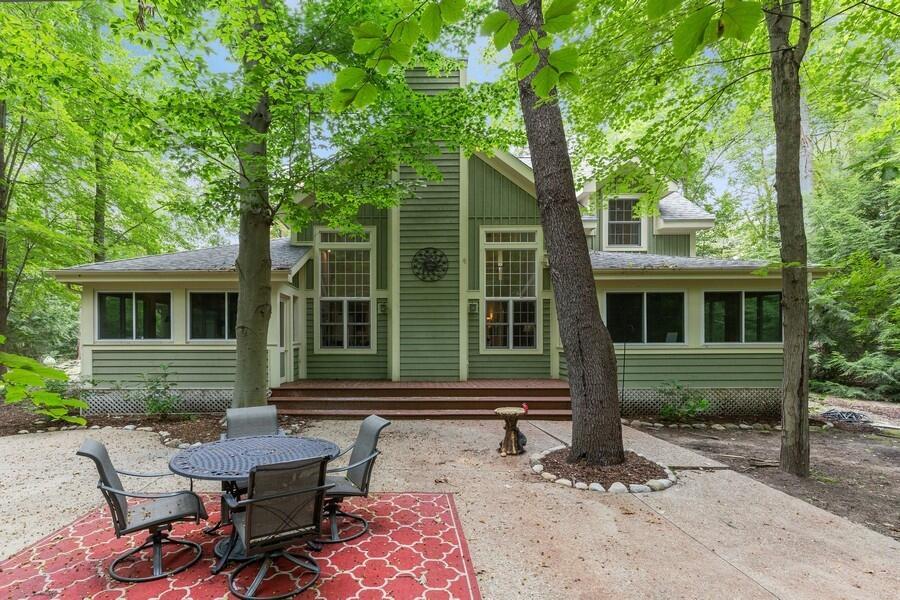 13217 Three Oaks Road