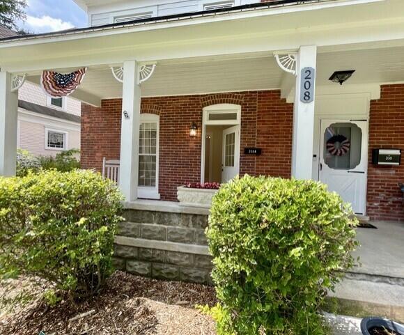 208 S Elm Street