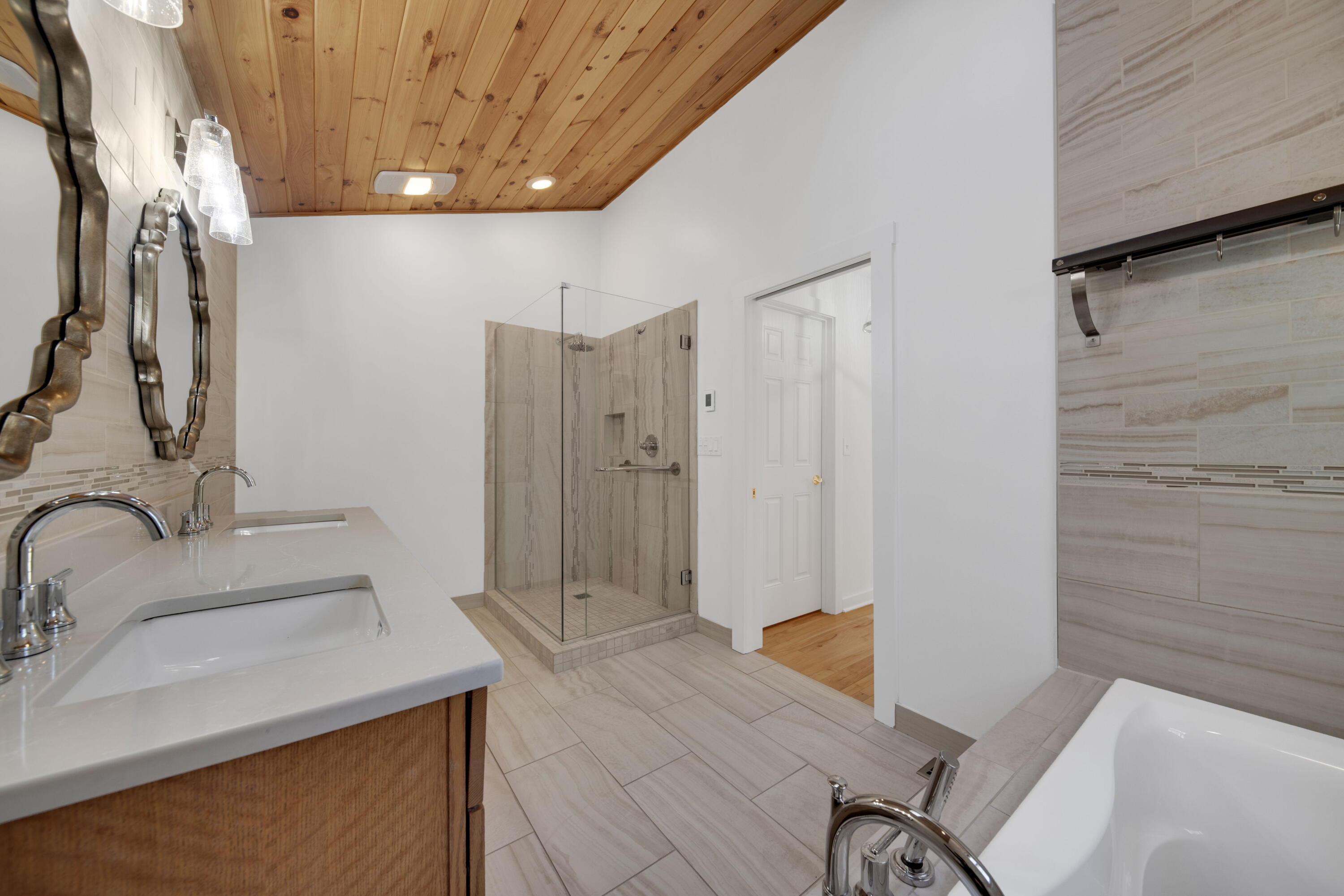 204 Talahi Trail