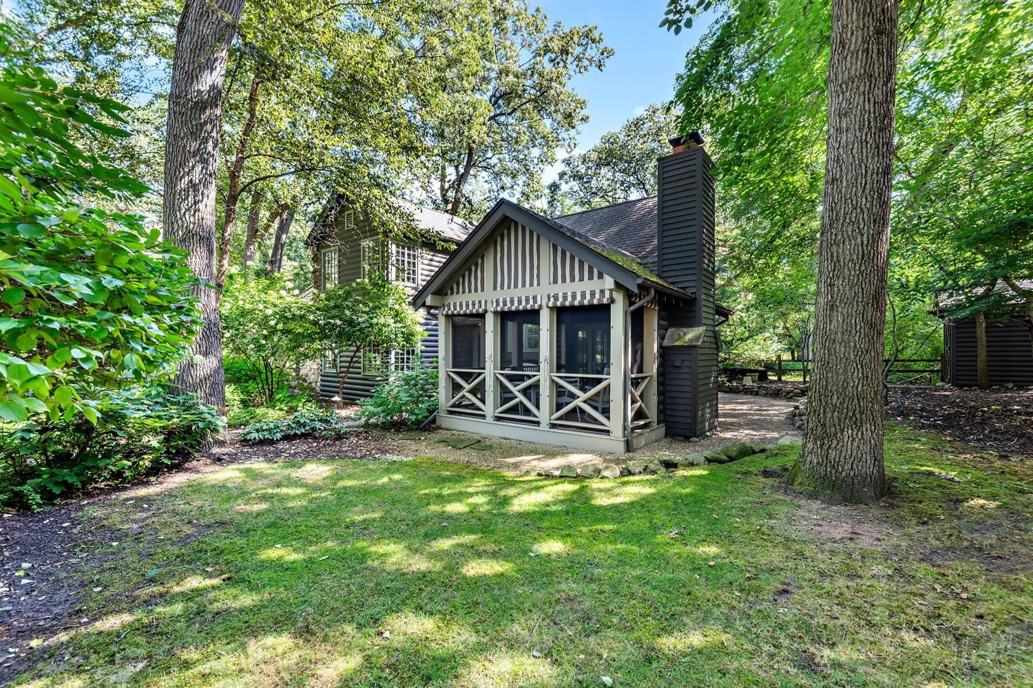 3 Powhatan Drive