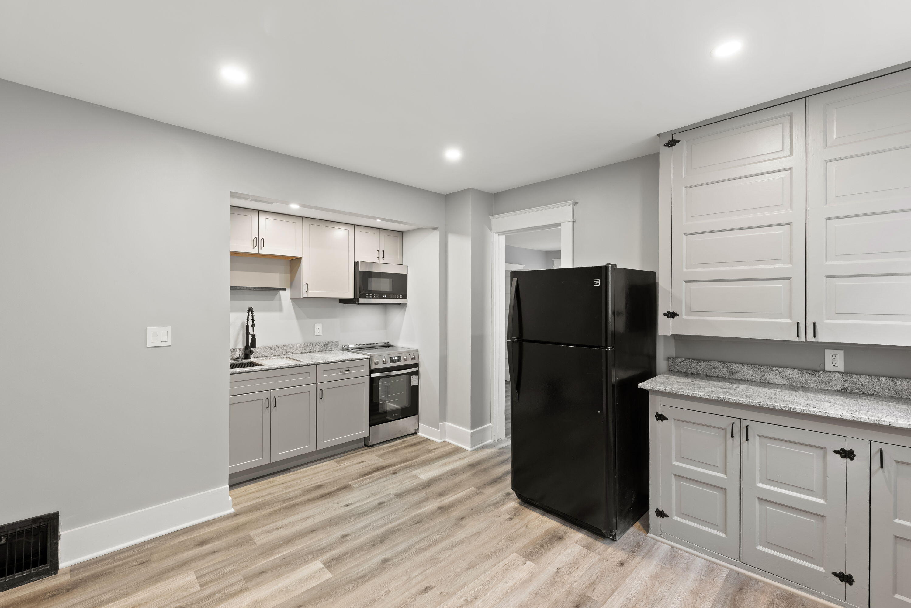 121 E 11th Street