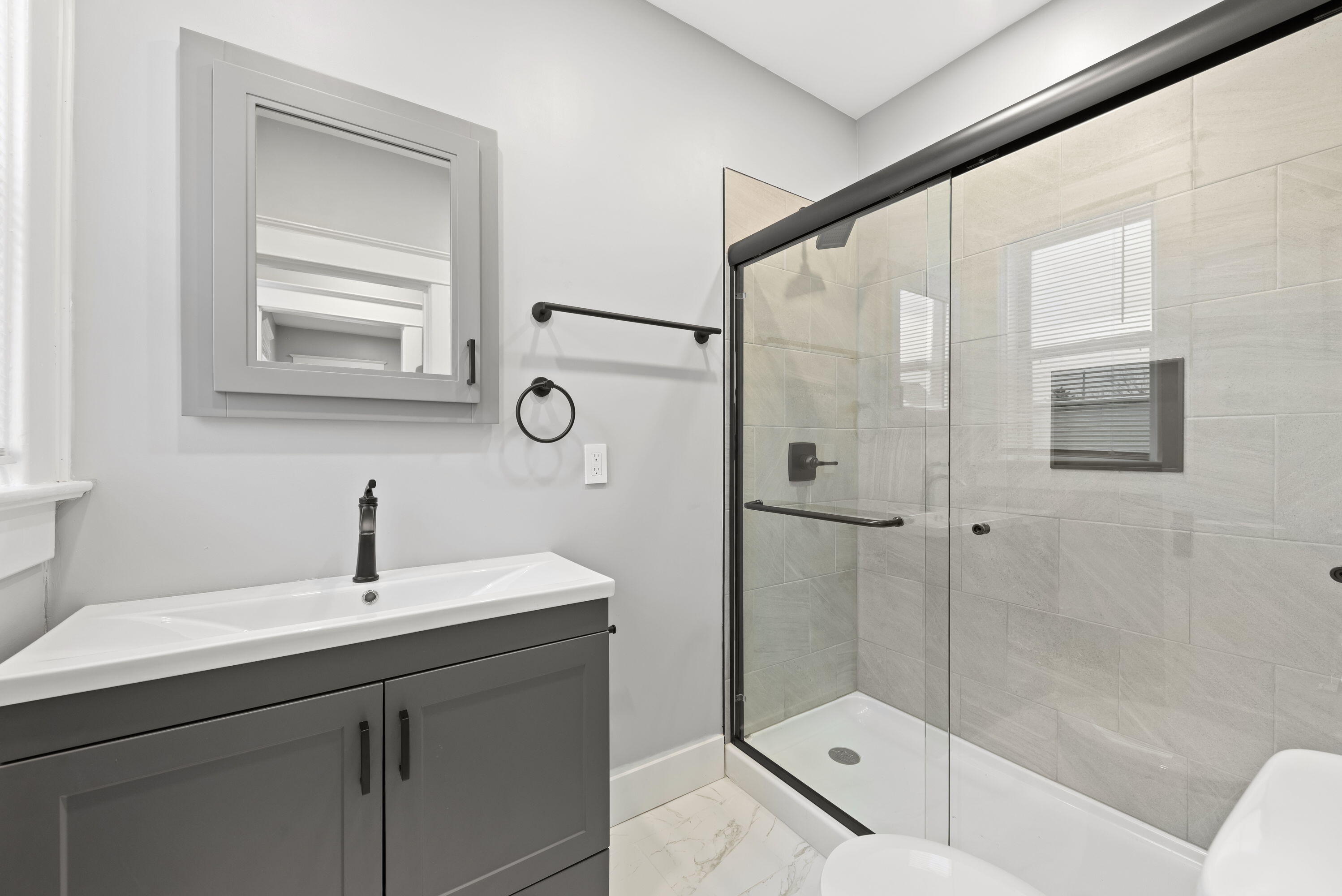 121 E 11th Street