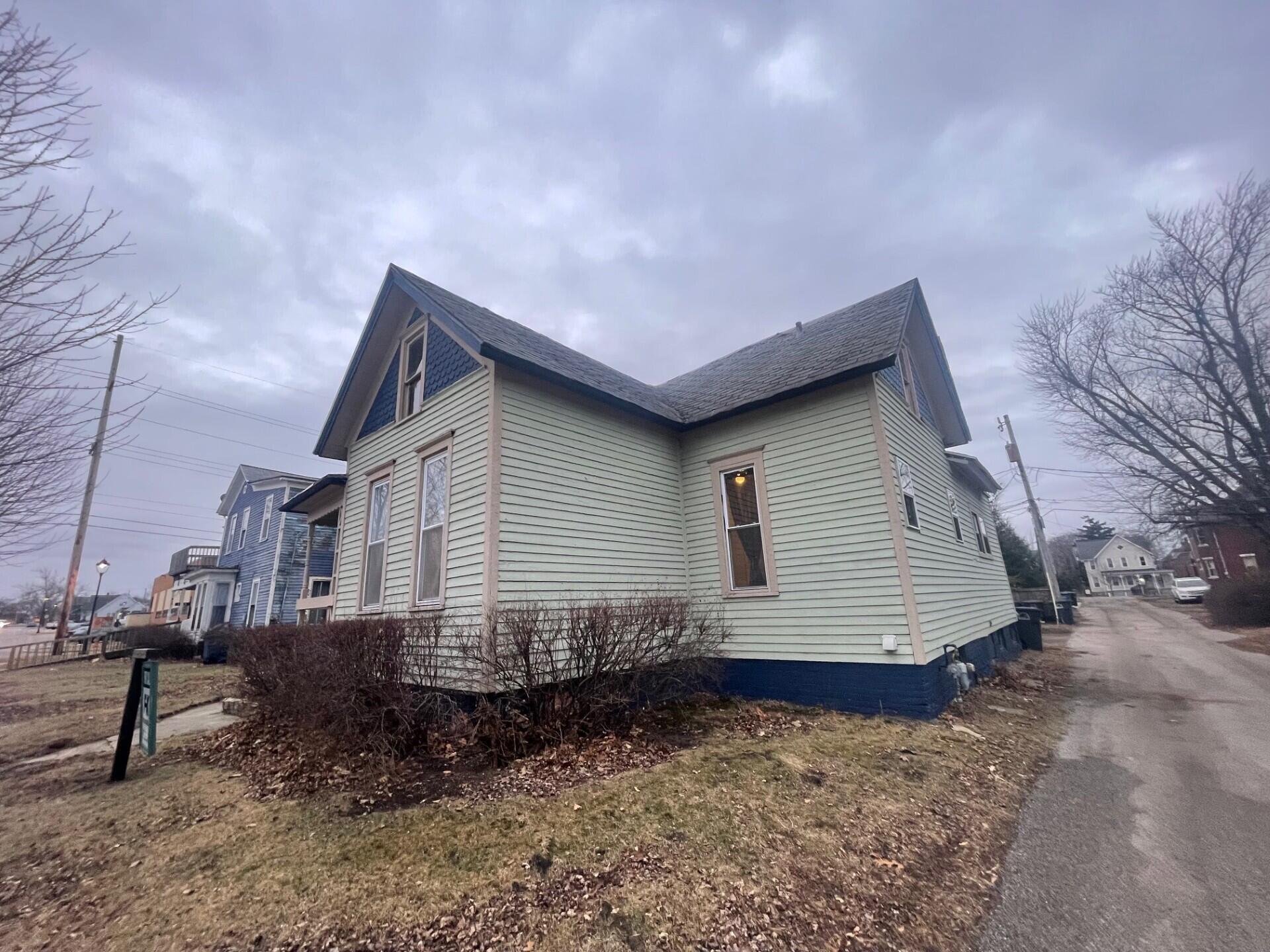 719 Cedar Street