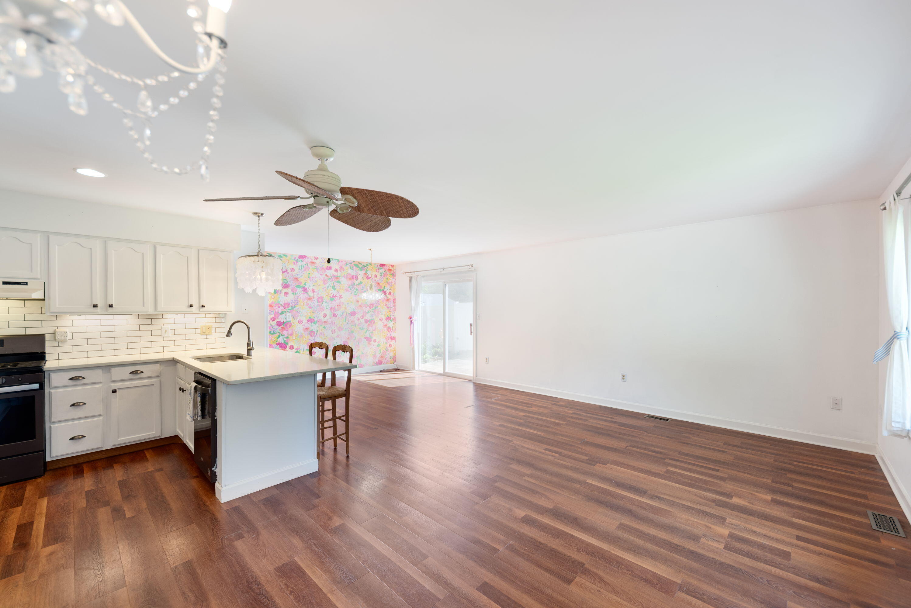 102 Riviera Drive