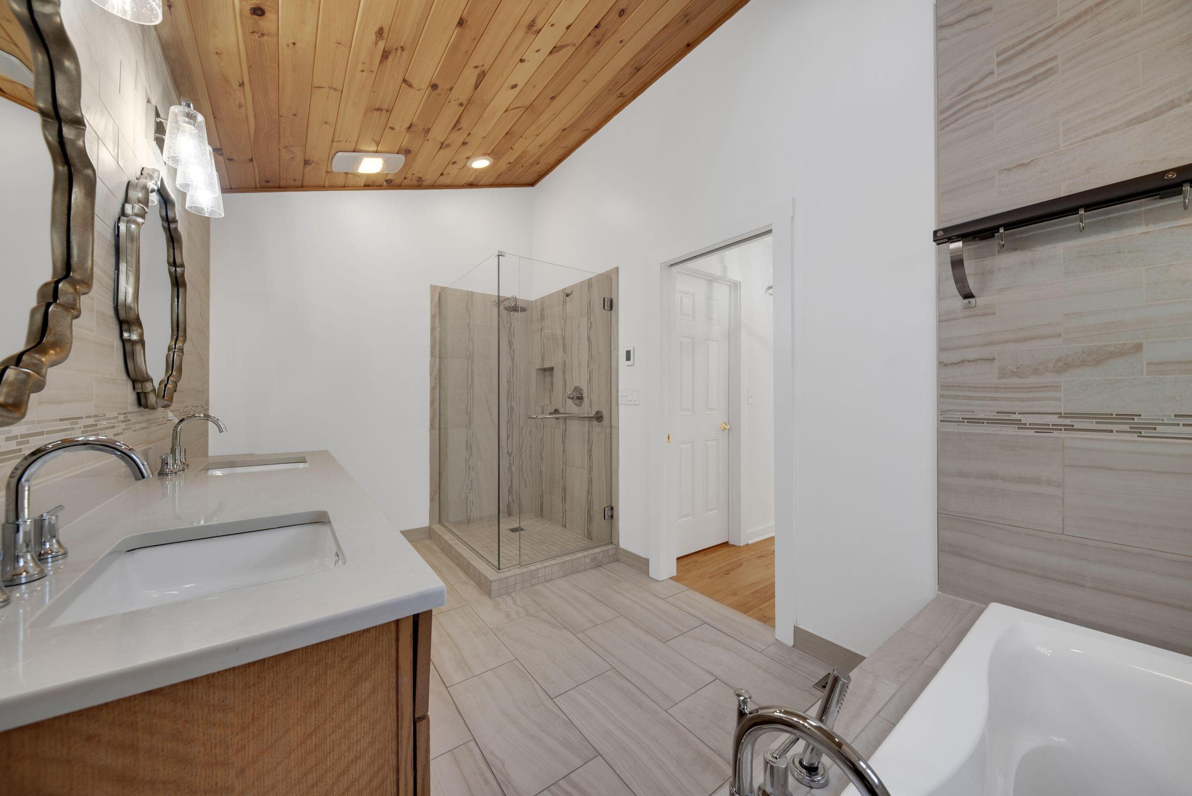 204 Talahi Trail