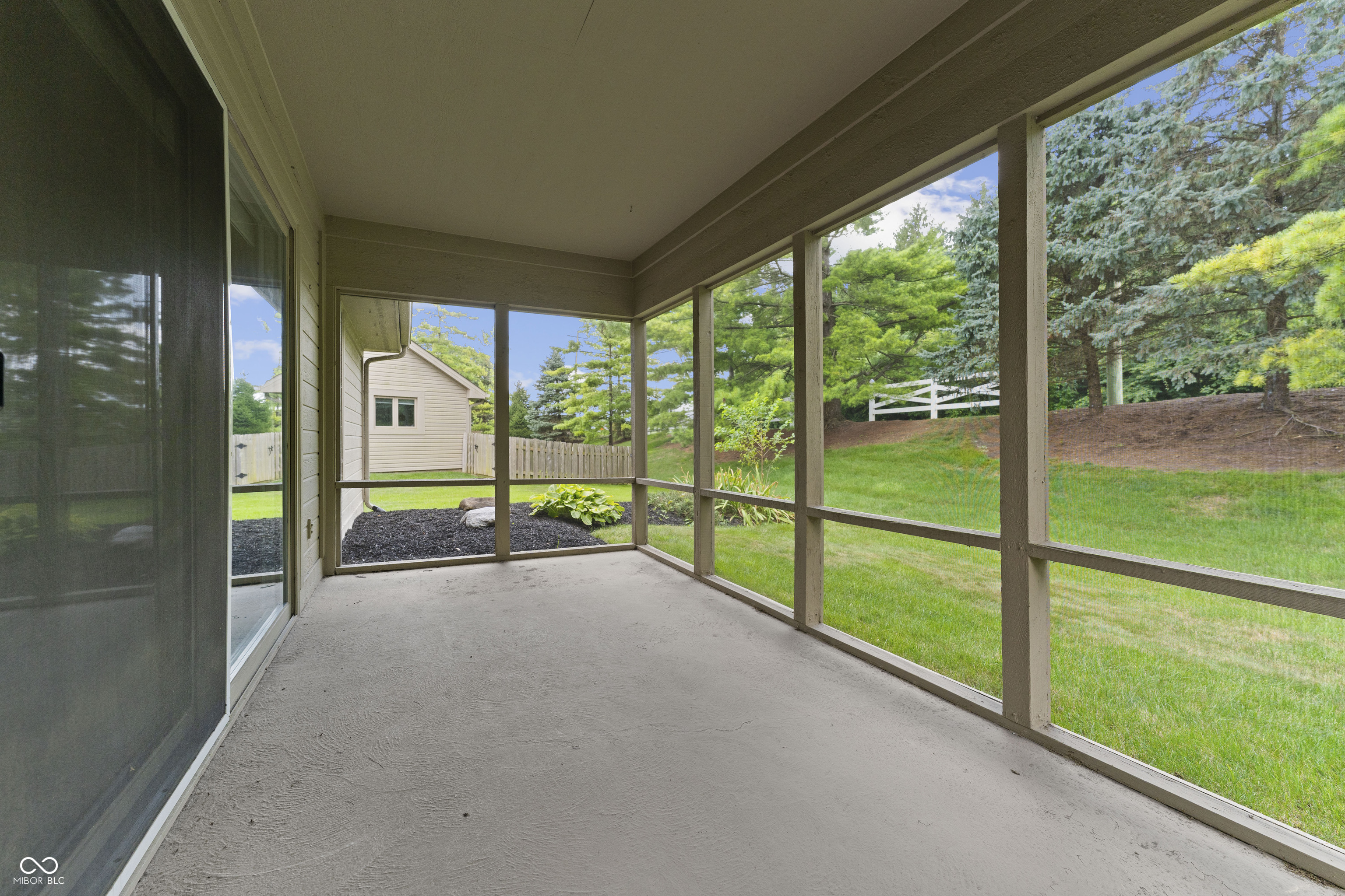 9933 Hamblin Court
