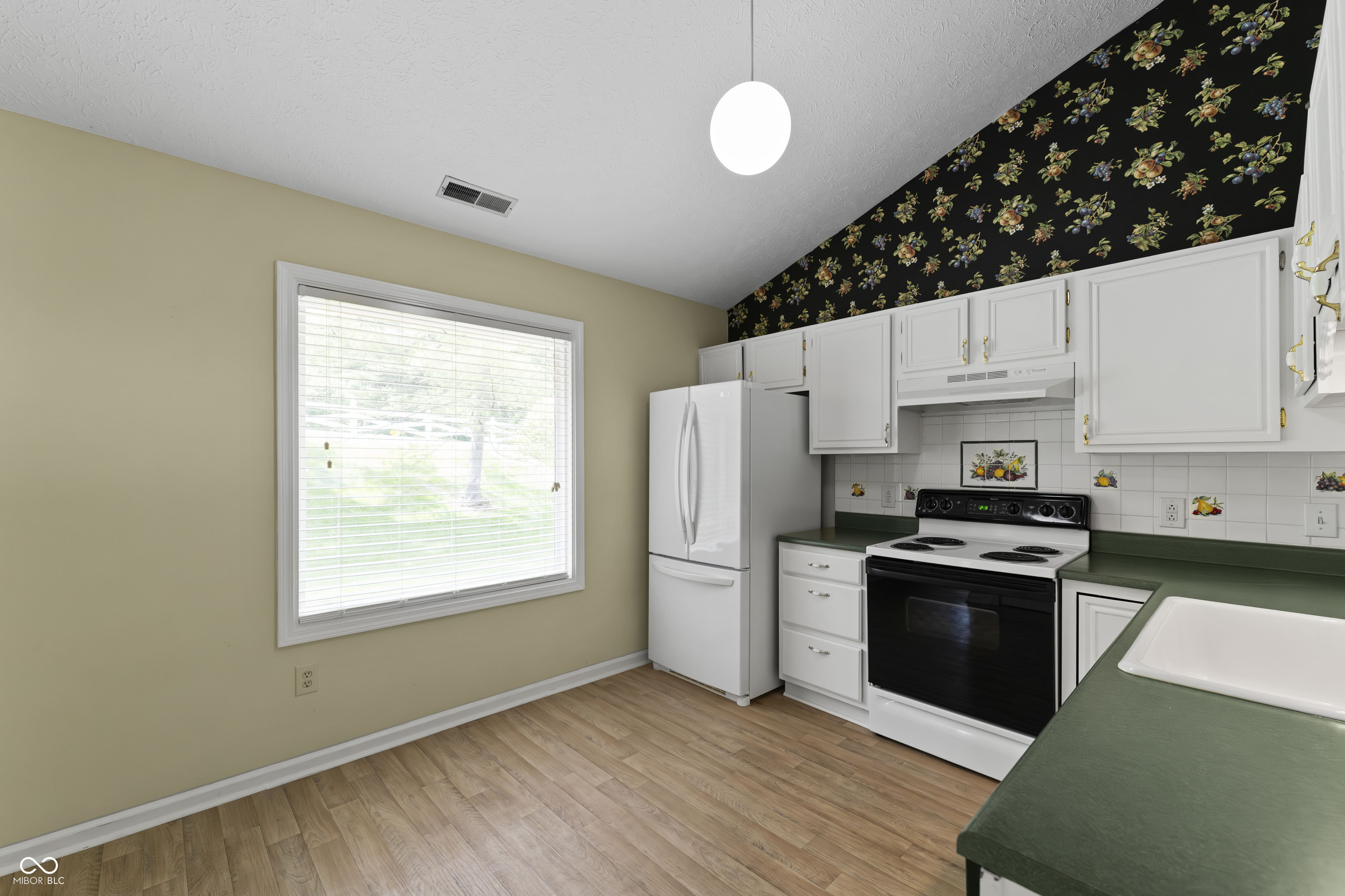 9933 Hamblin Court