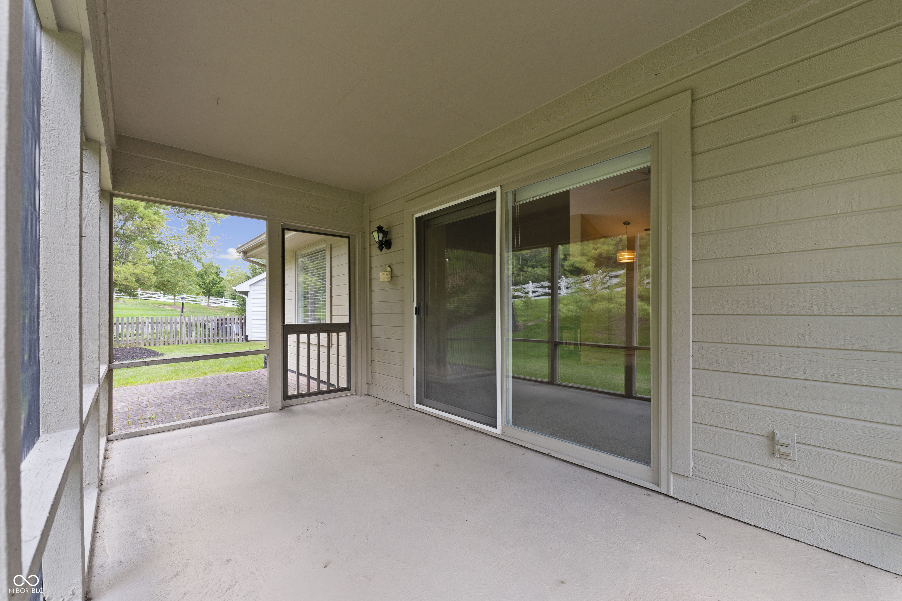 9933 Hamblin Court