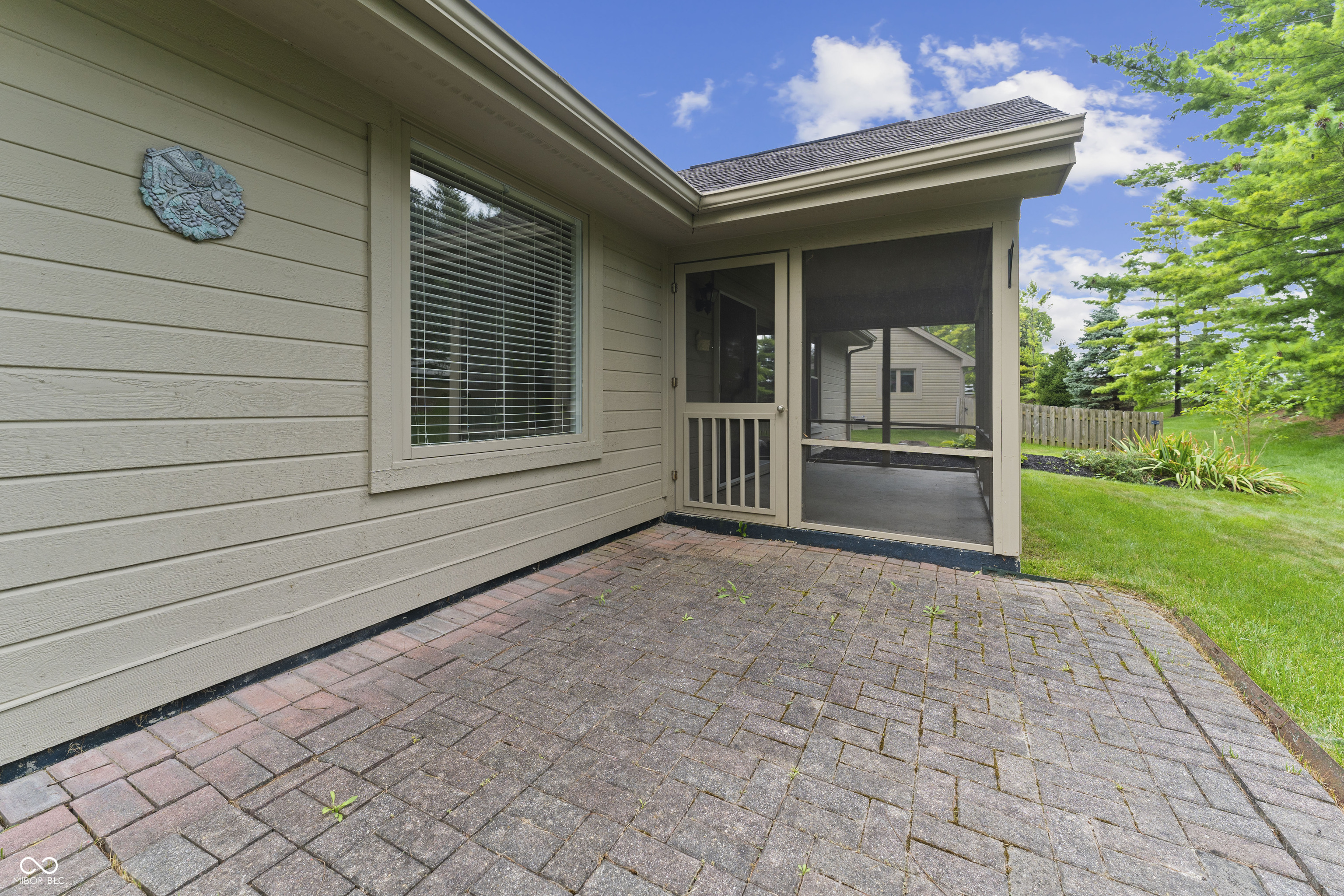 9933 Hamblin Court