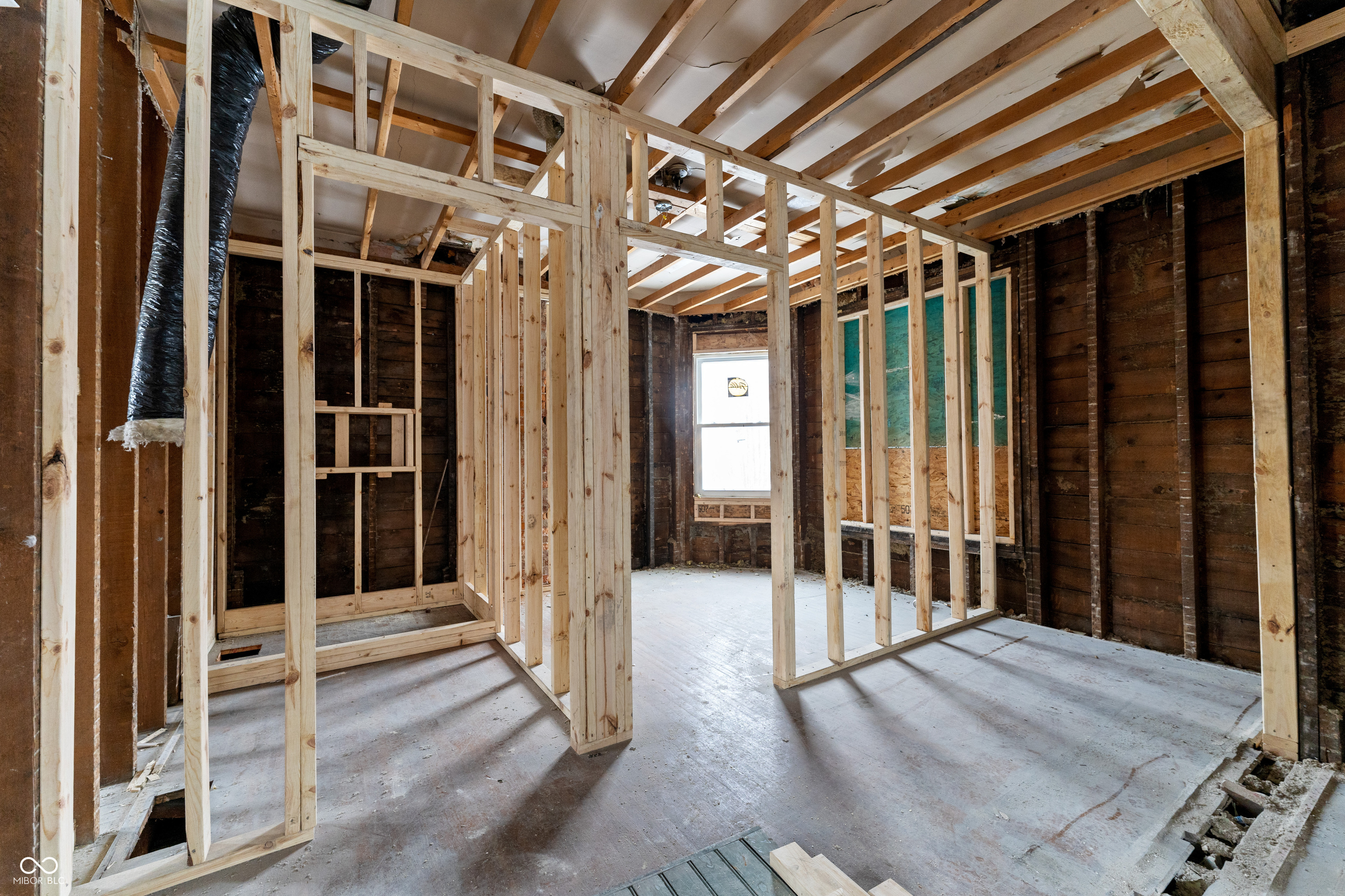 2424 Broadway Street