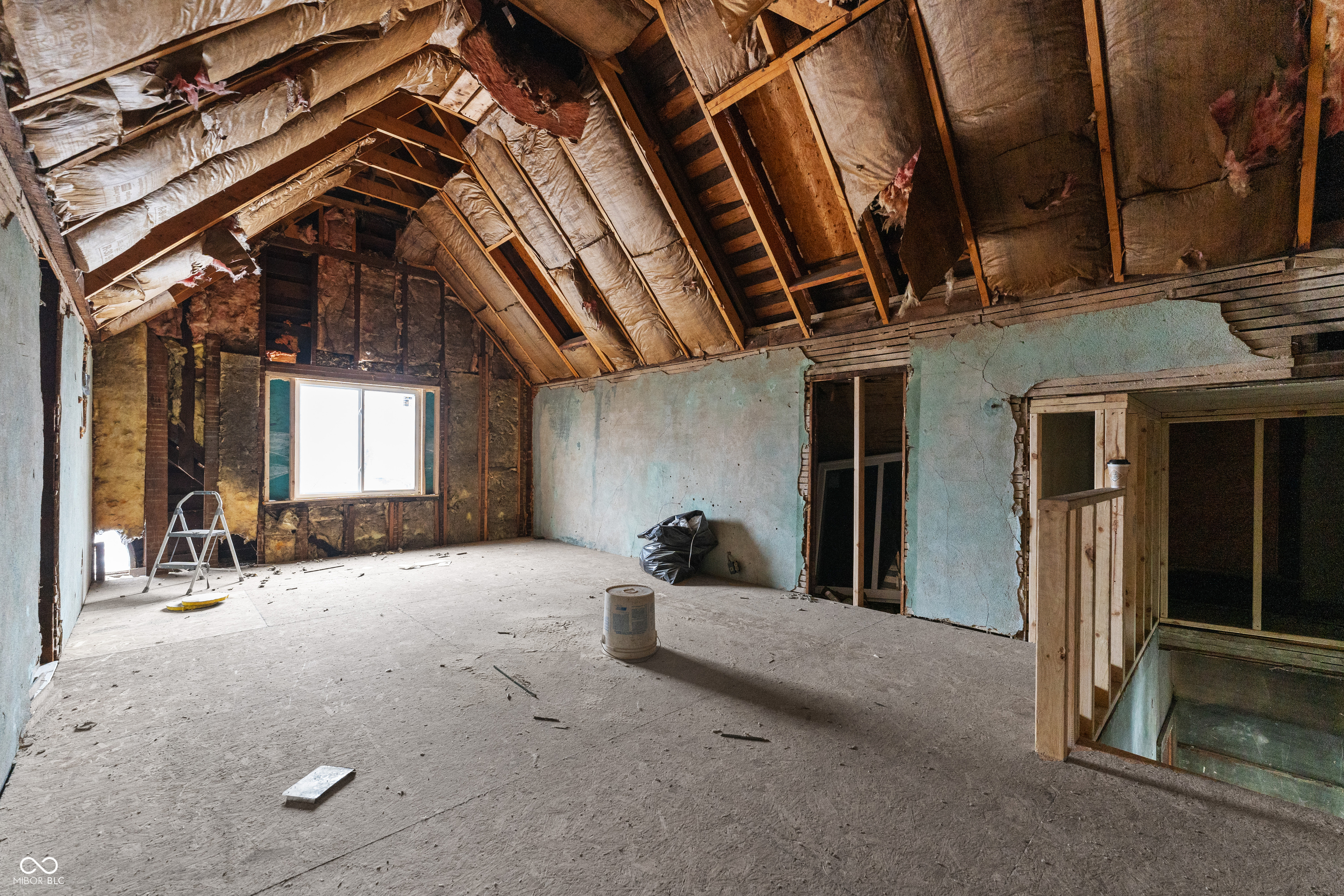 2424 Broadway Street