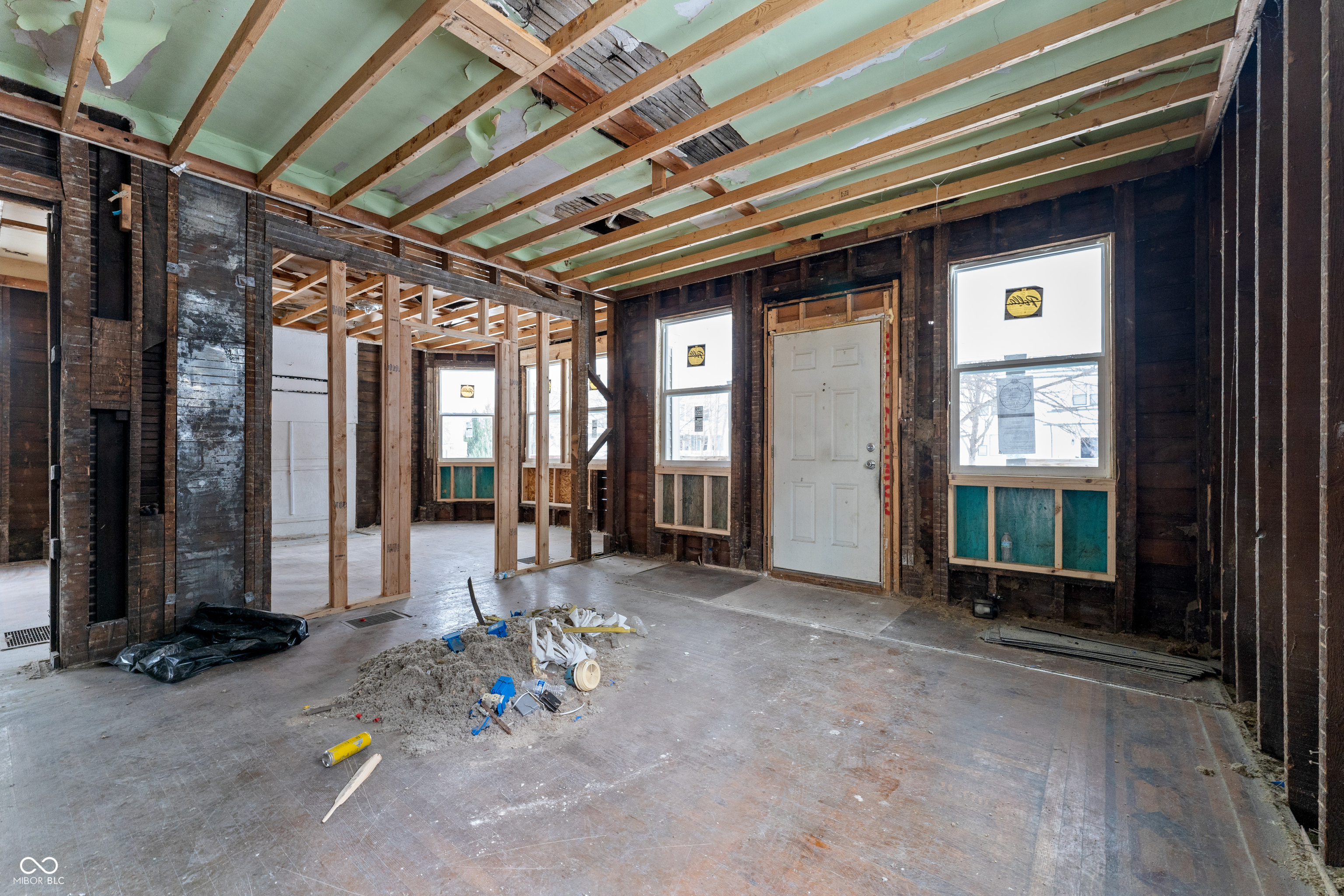 2424 Broadway Street