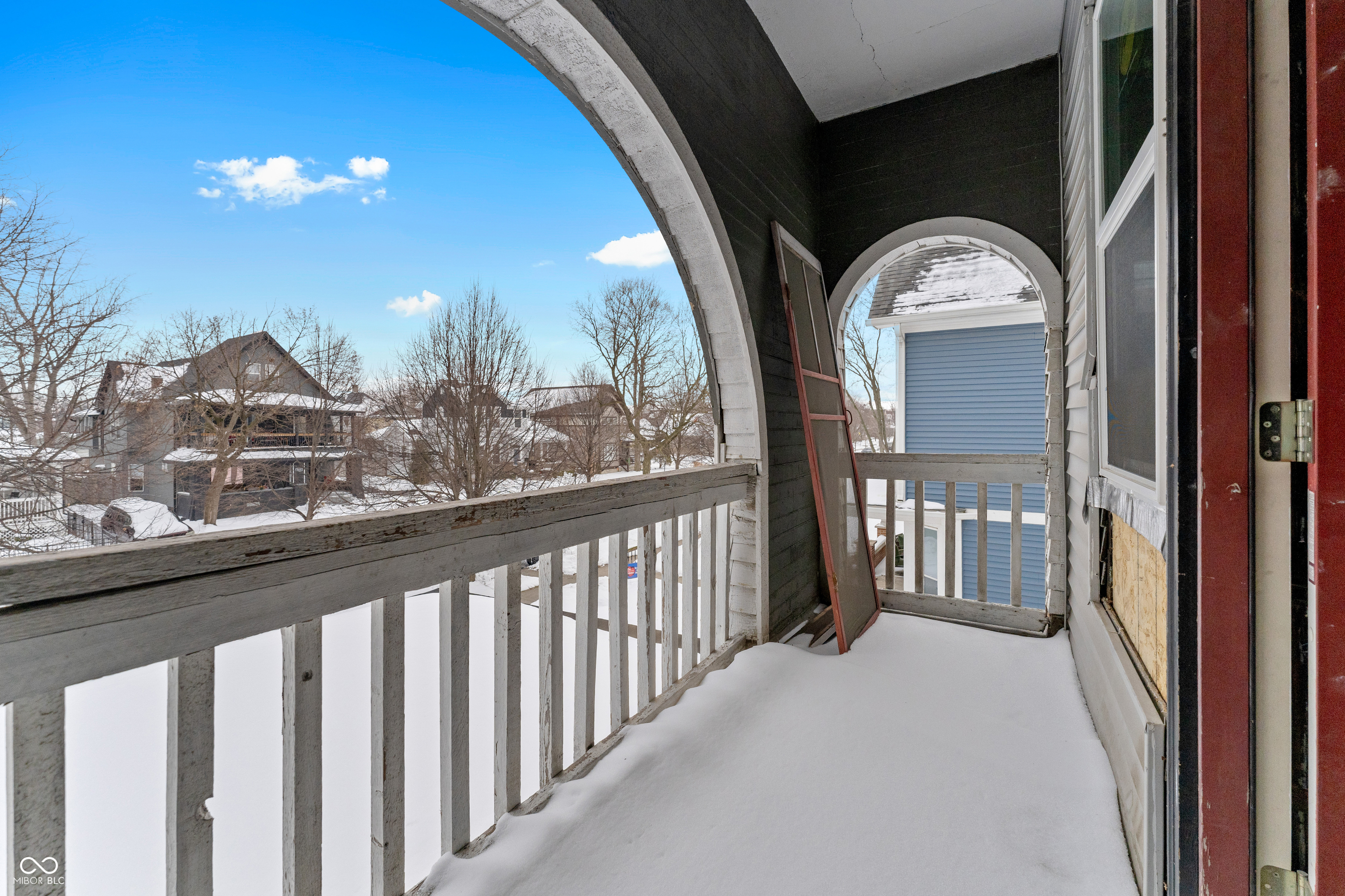 2424 Broadway Street