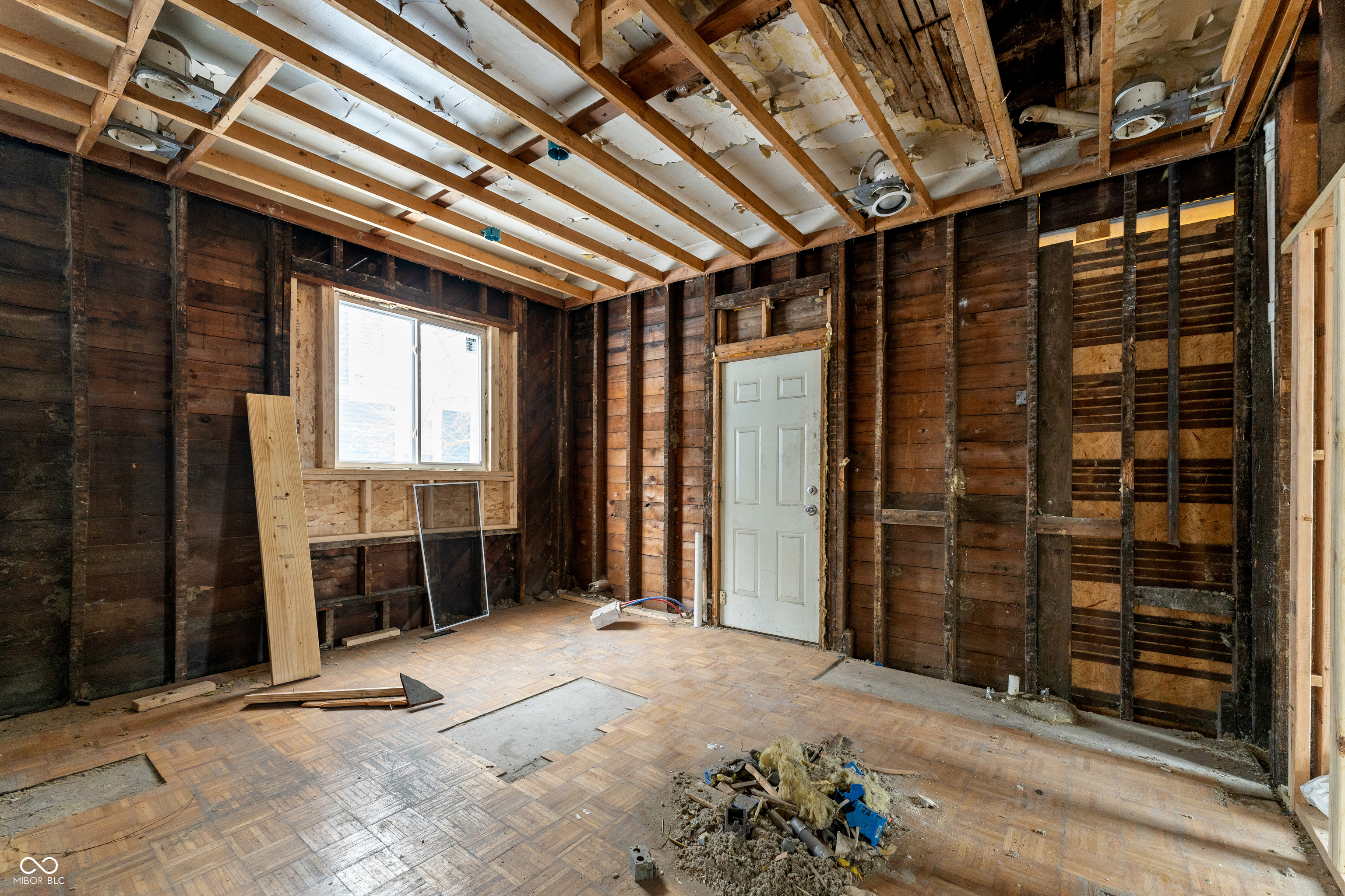 2424 Broadway Street