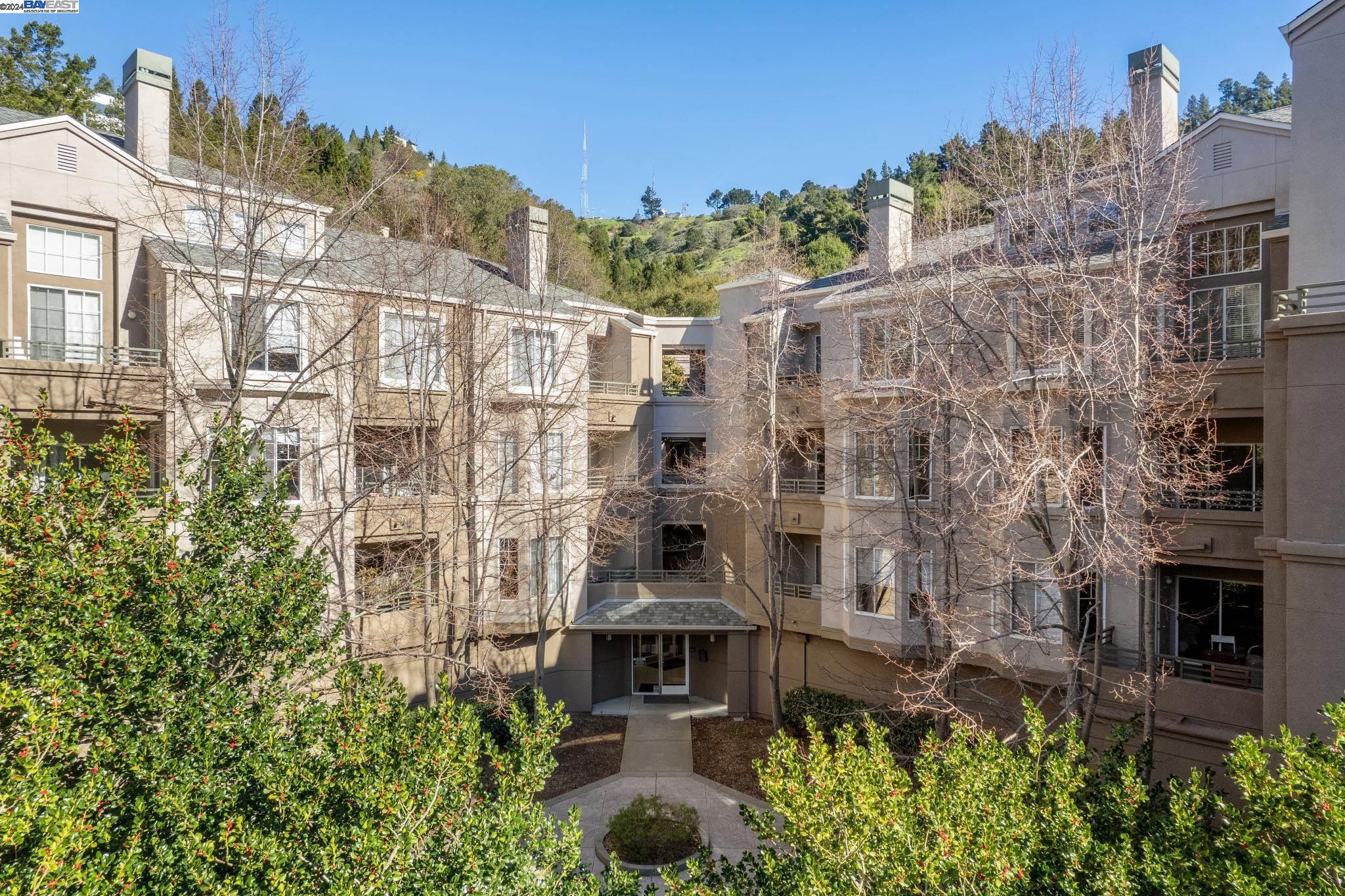 260 Caldecott Ln # 215