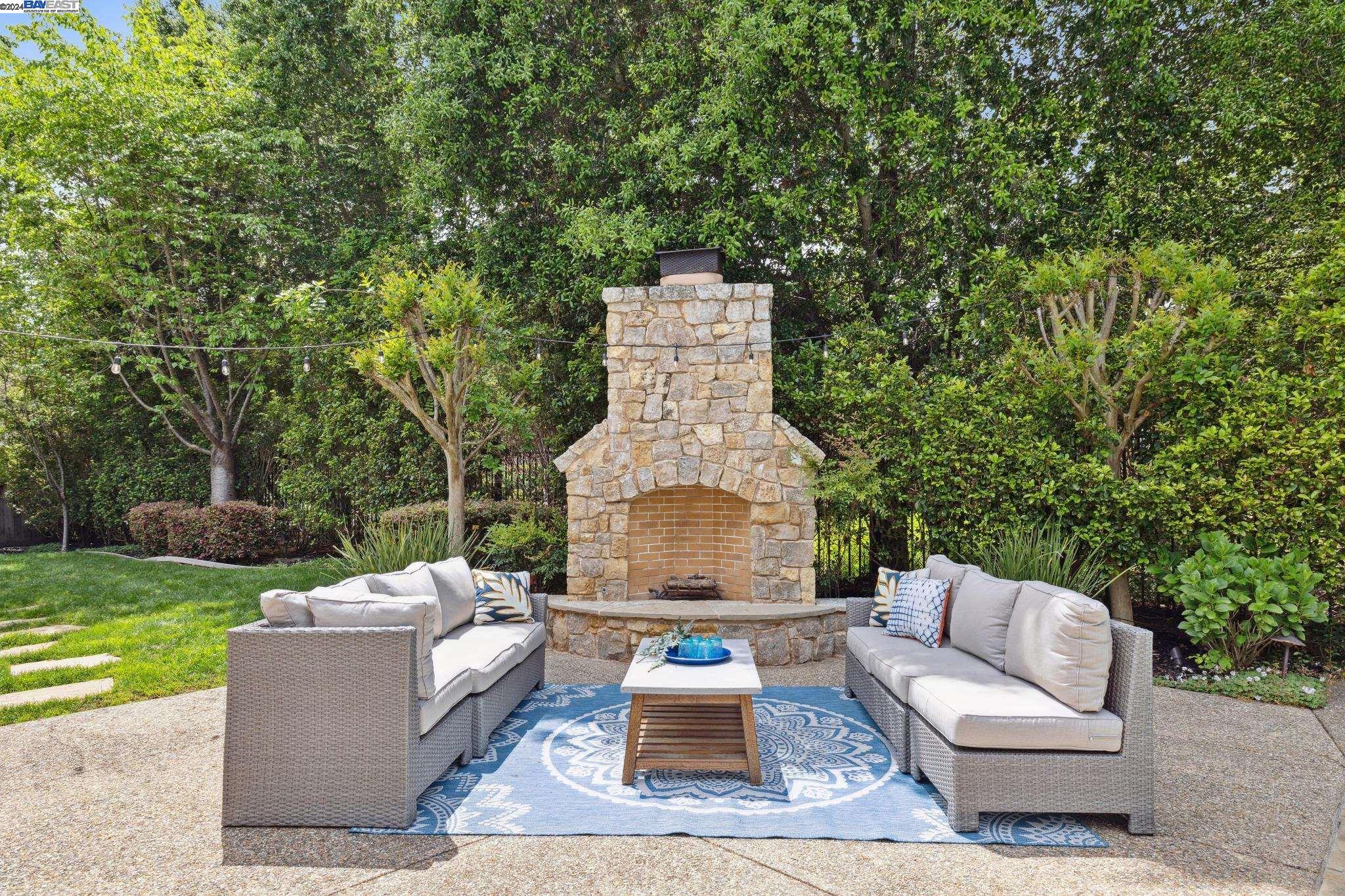29 Sanford Lane